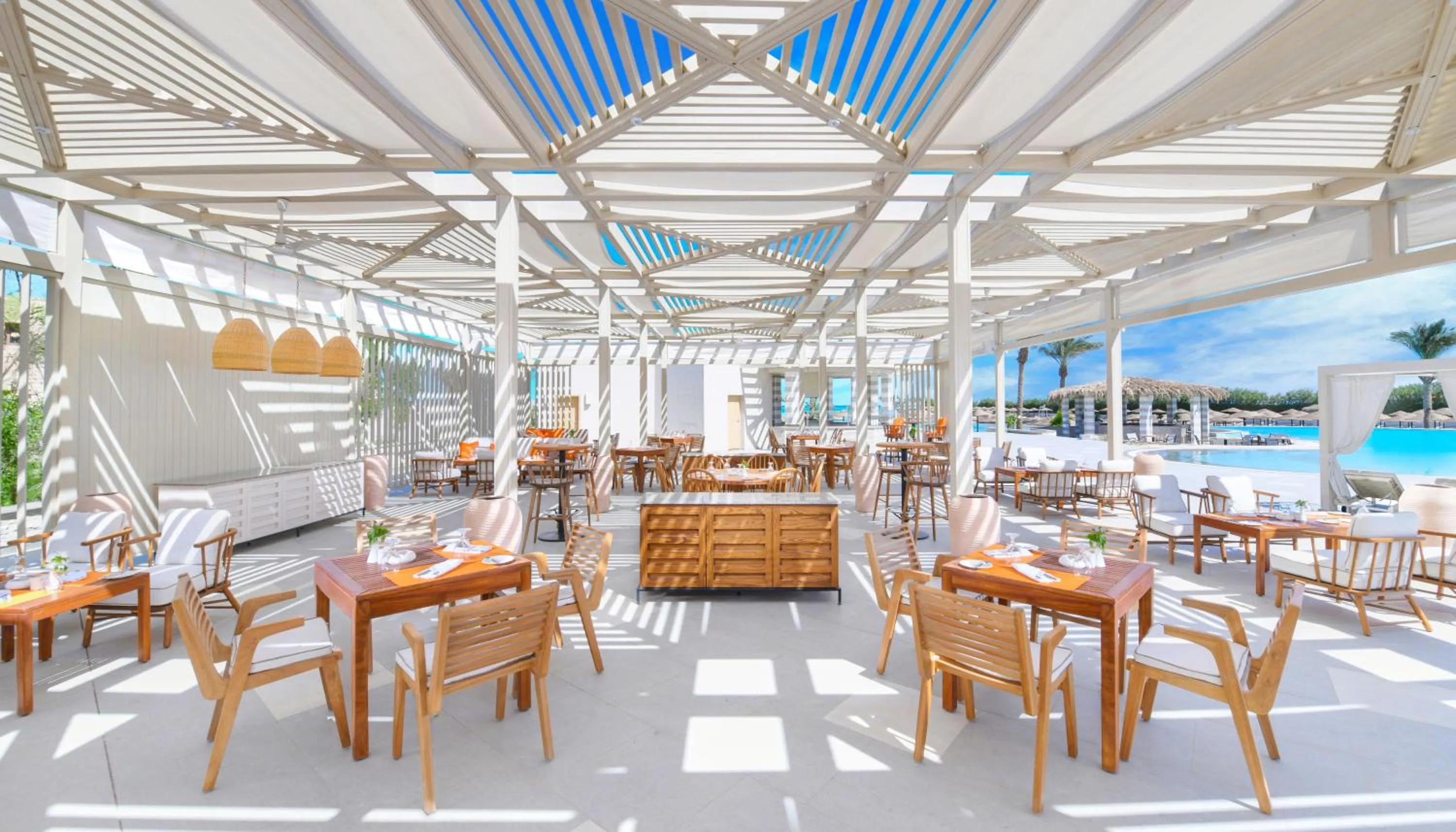 Restaurant/places to eat in JAZ Elite Casa Del Mar Beach