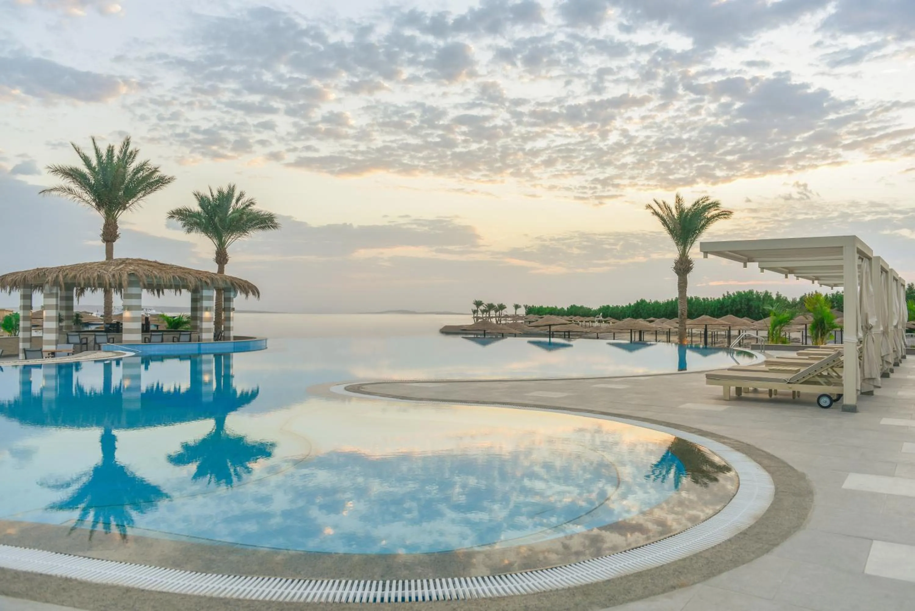 Swimming pool in JAZ Elite Casa Del Mar Beach