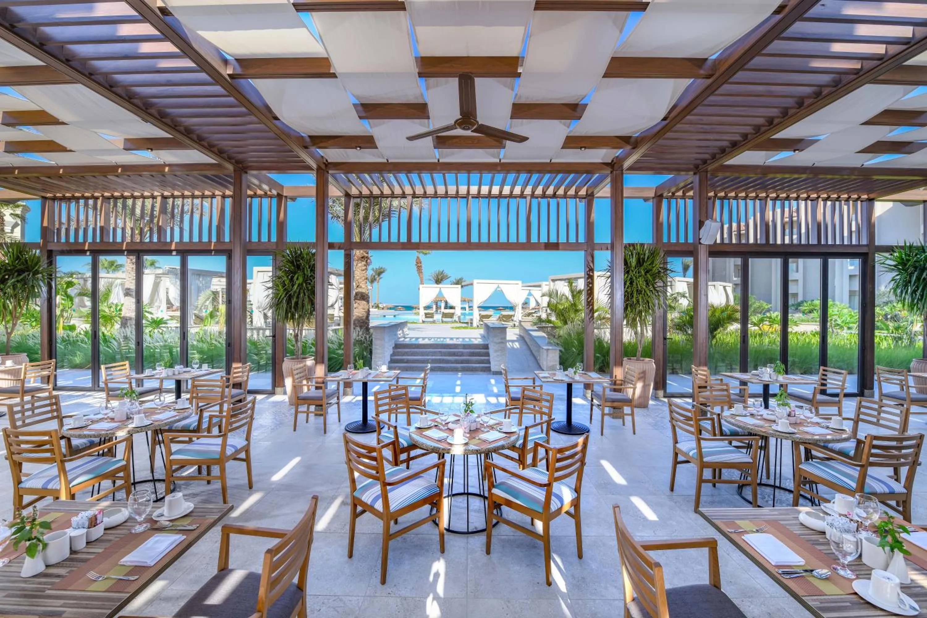 Restaurant/places to eat in JAZ Elite Casa Del Mar Beach