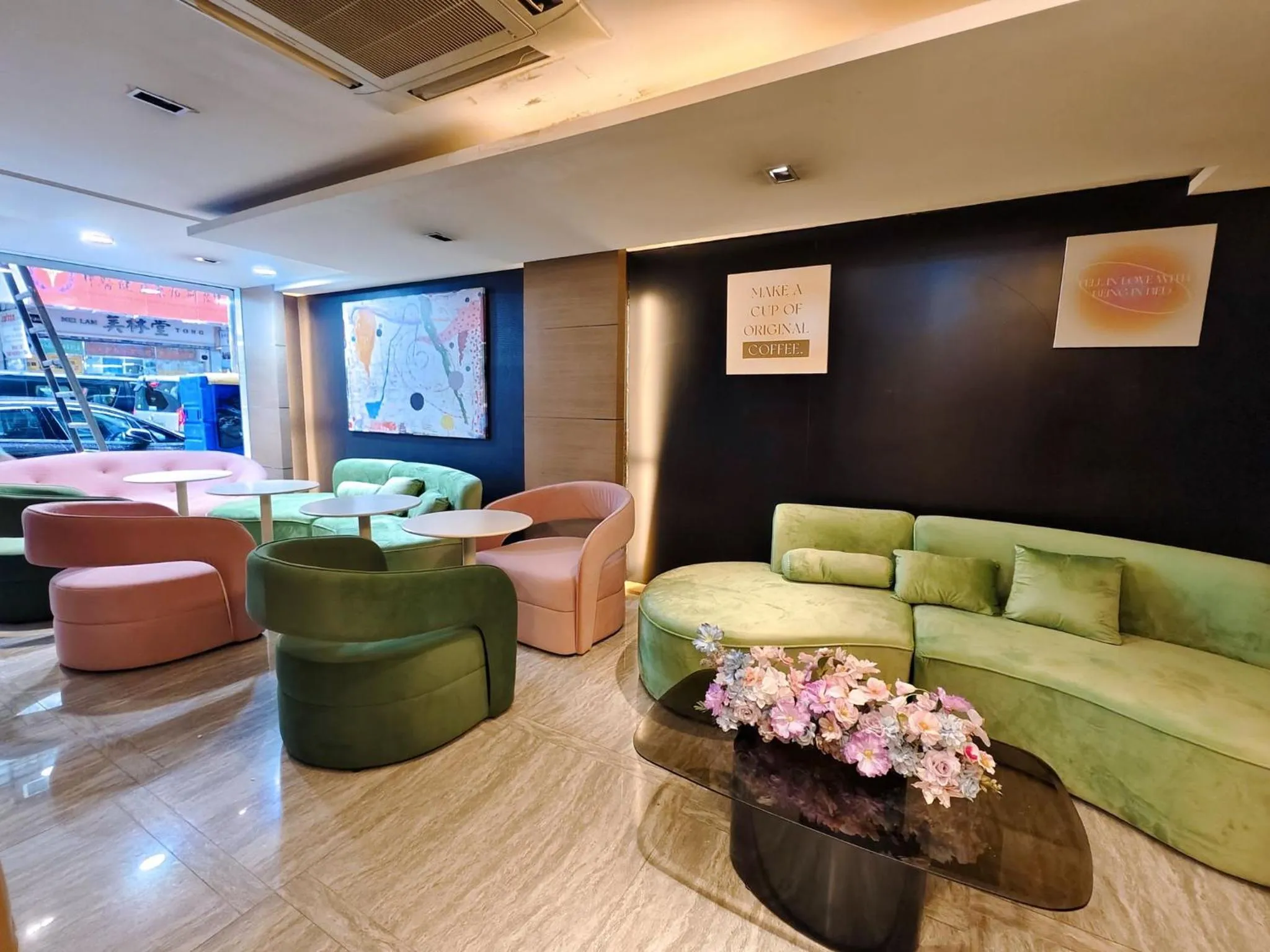 Property building in Metacity MK 名廸旺角