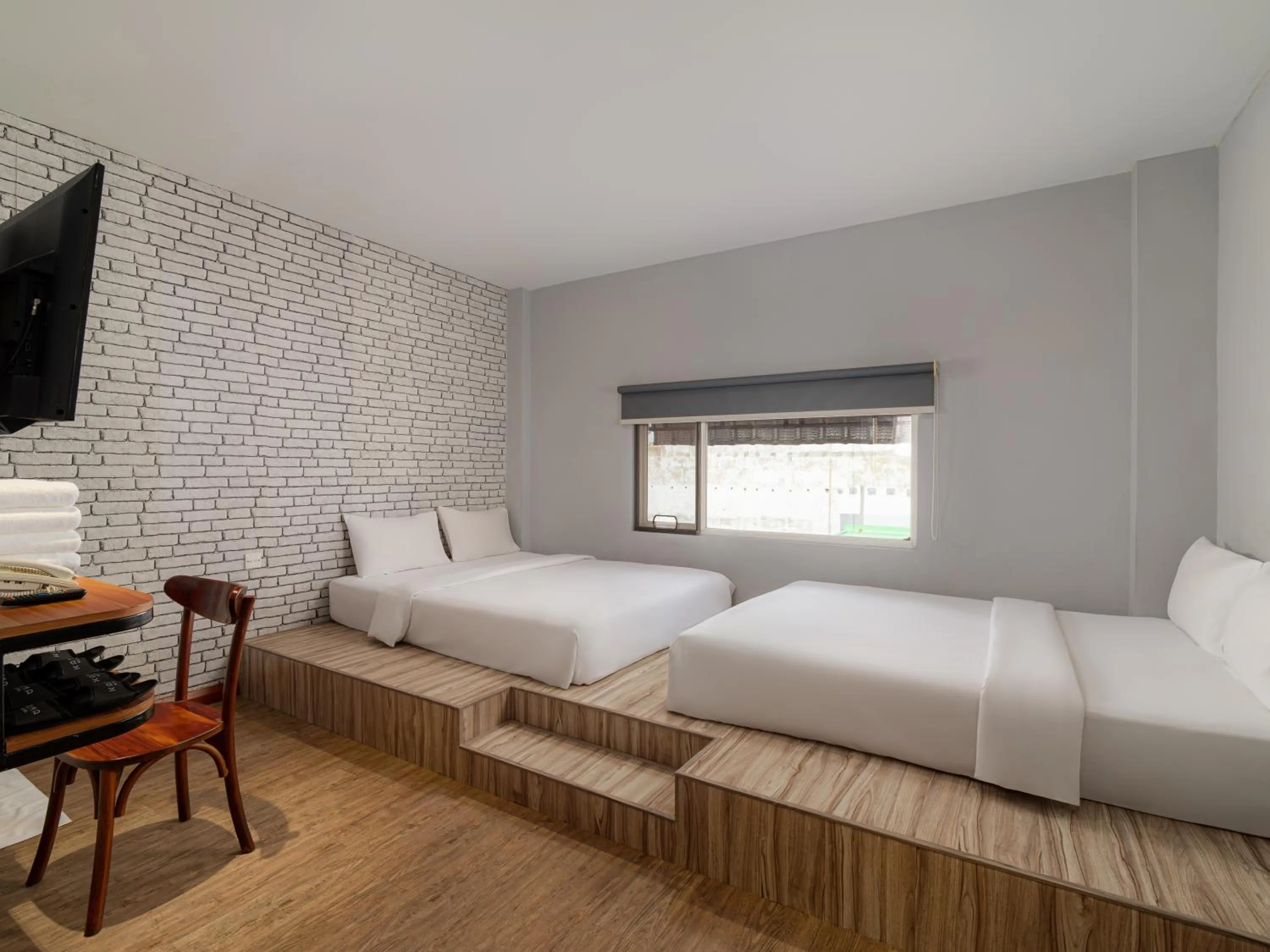 Bedroom, Bed in Kama Hotel