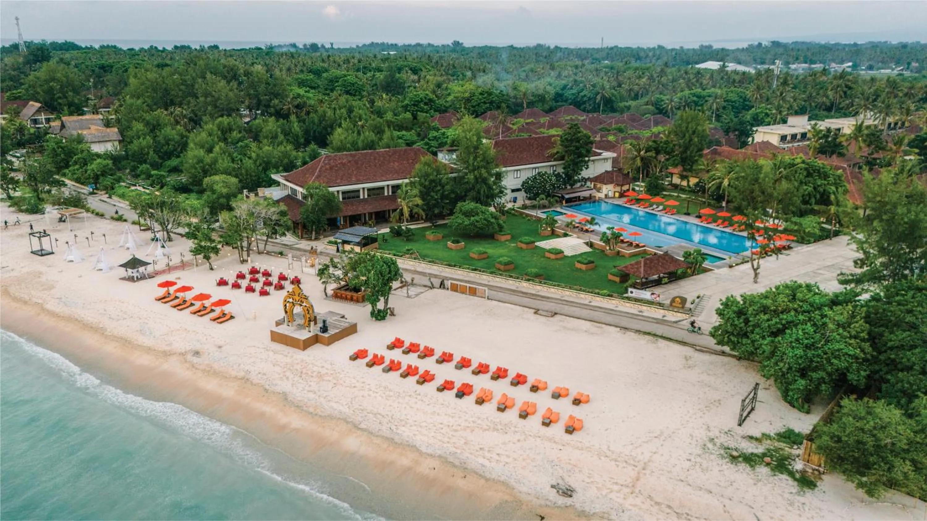 Property building in Ombak Sunset