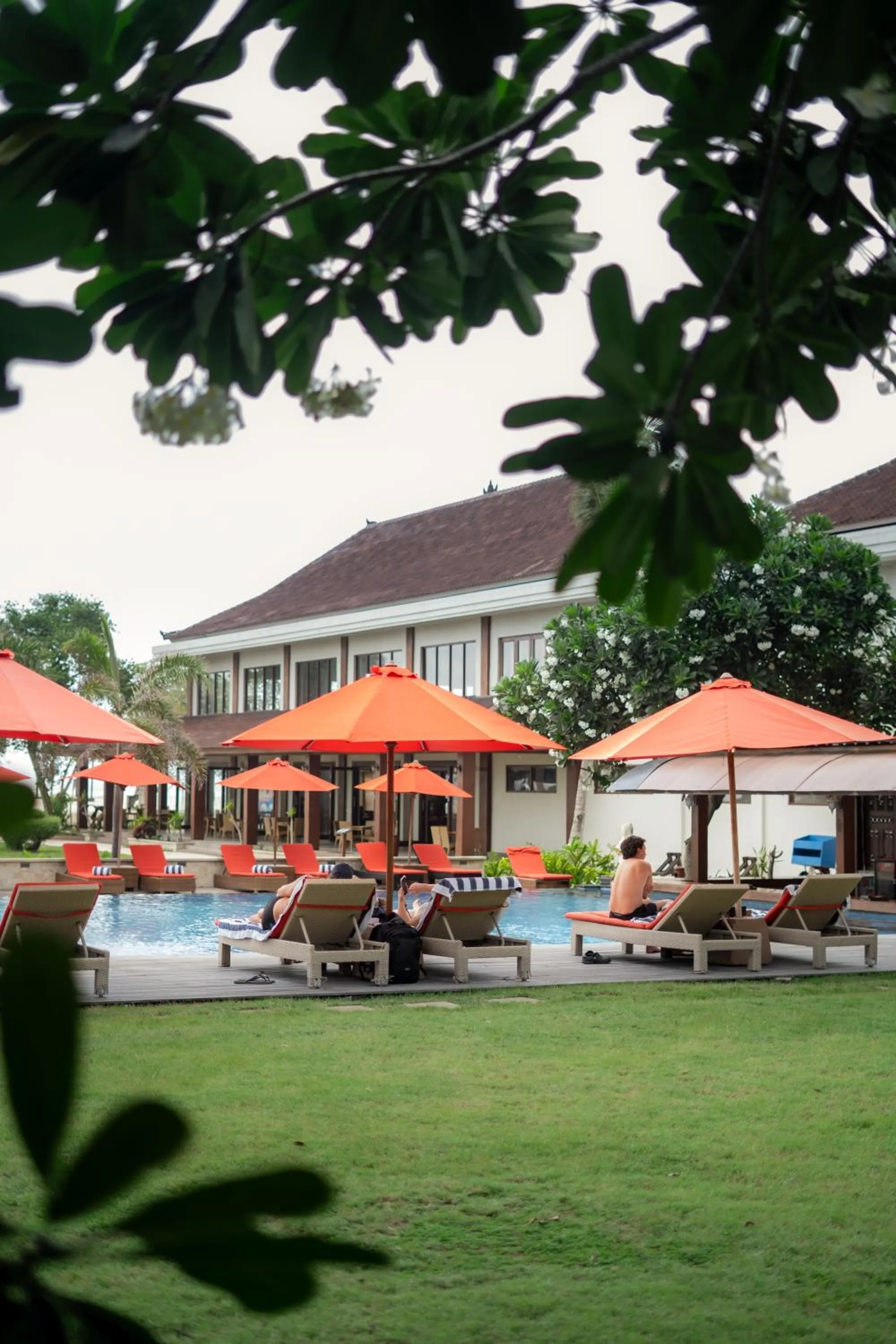 Swimming pool in Ombak Sunset