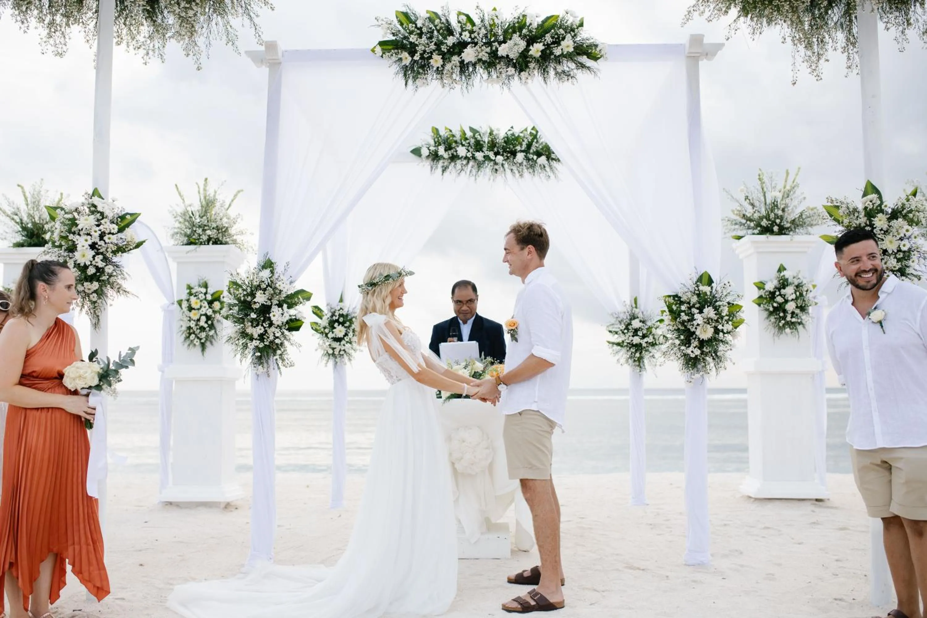 wedding in Ombak Sunset