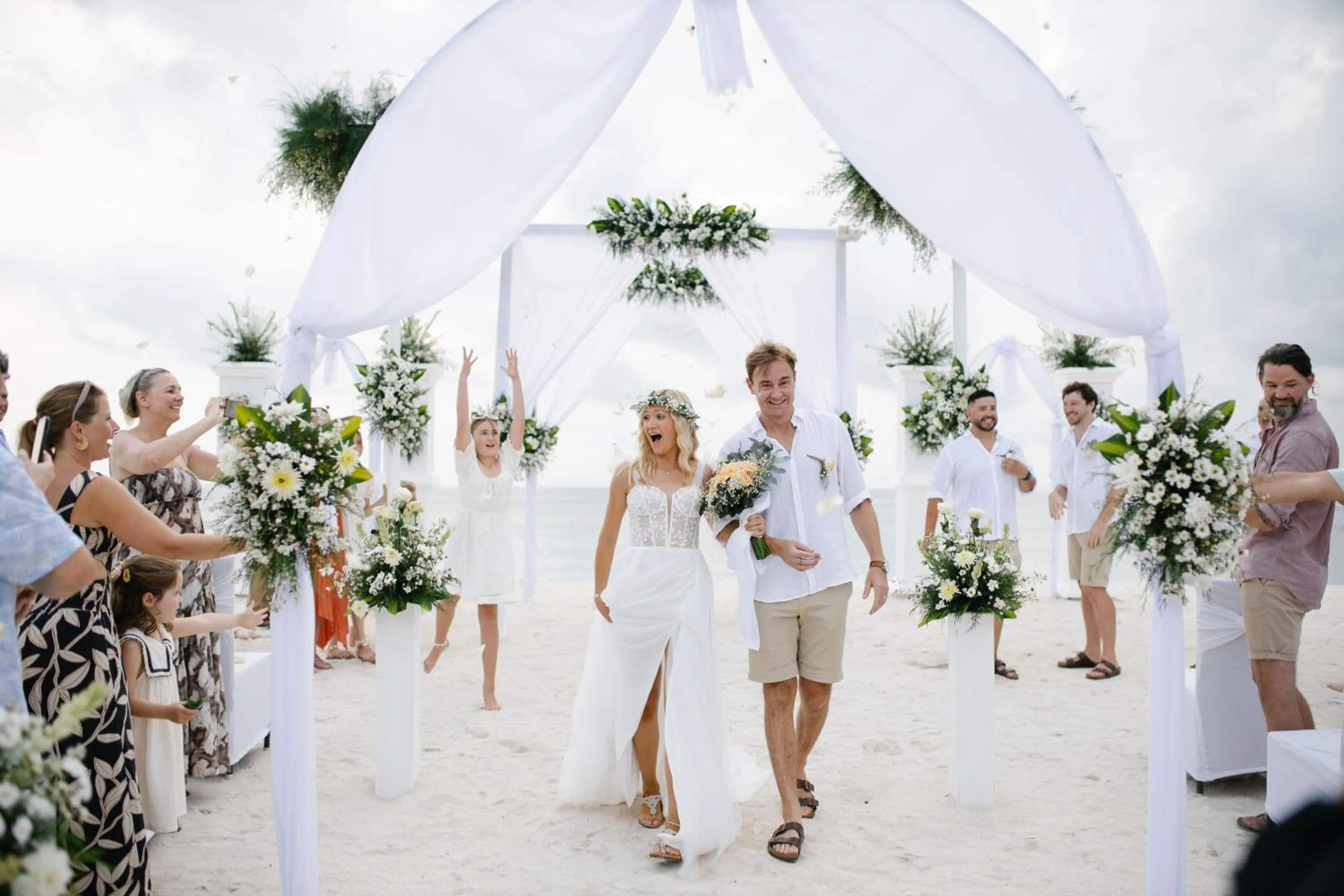 wedding in Ombak Sunset