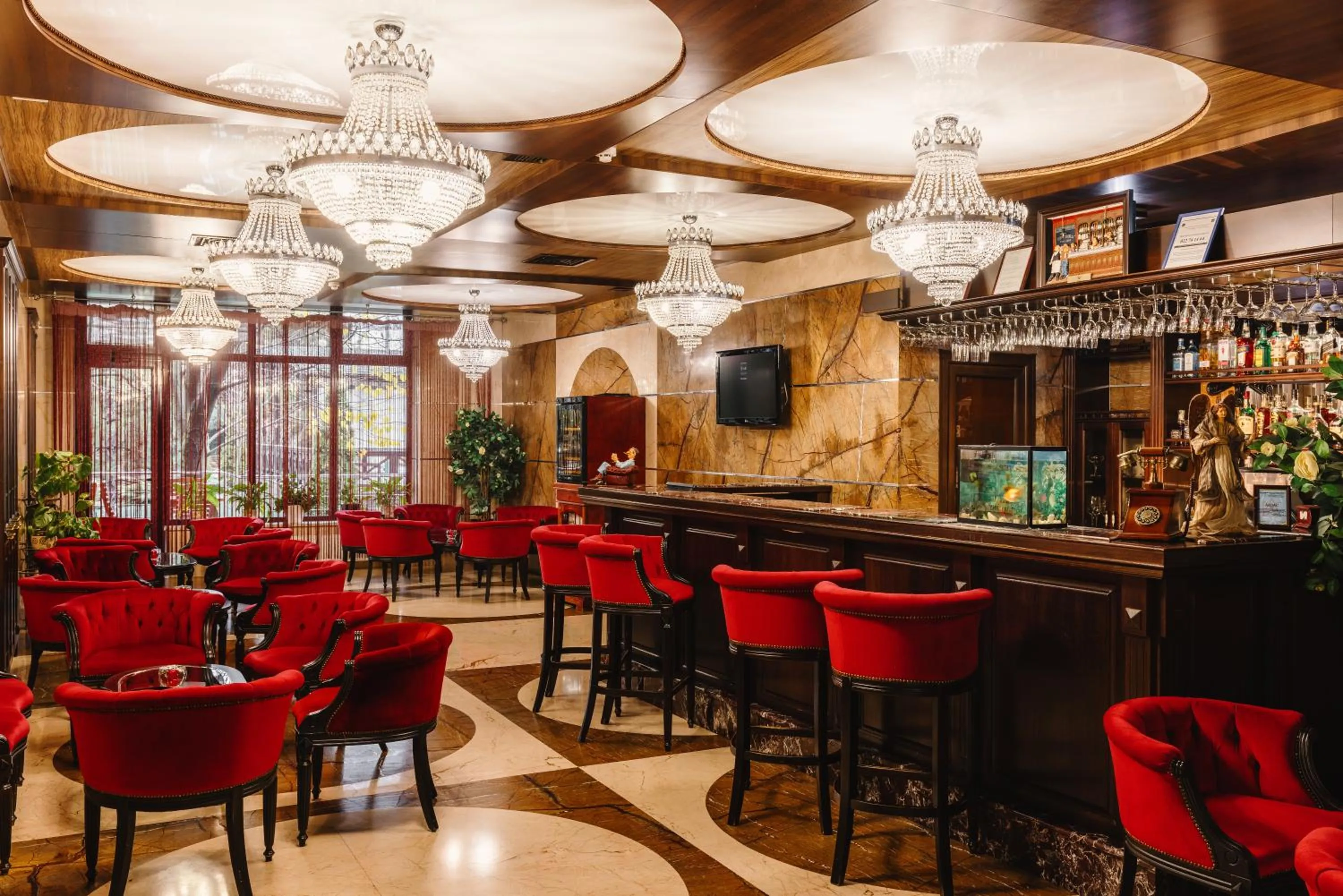 Restaurant/places to eat in President Resort Hotel