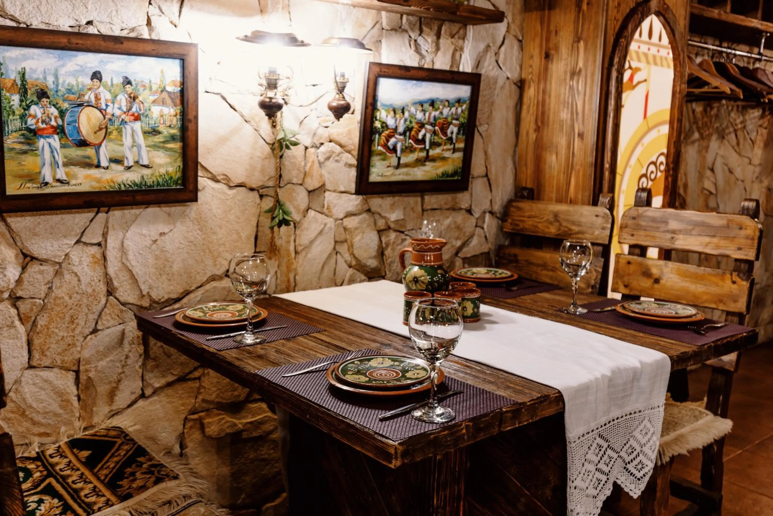 Restaurant/places to eat in President Resort Hotel