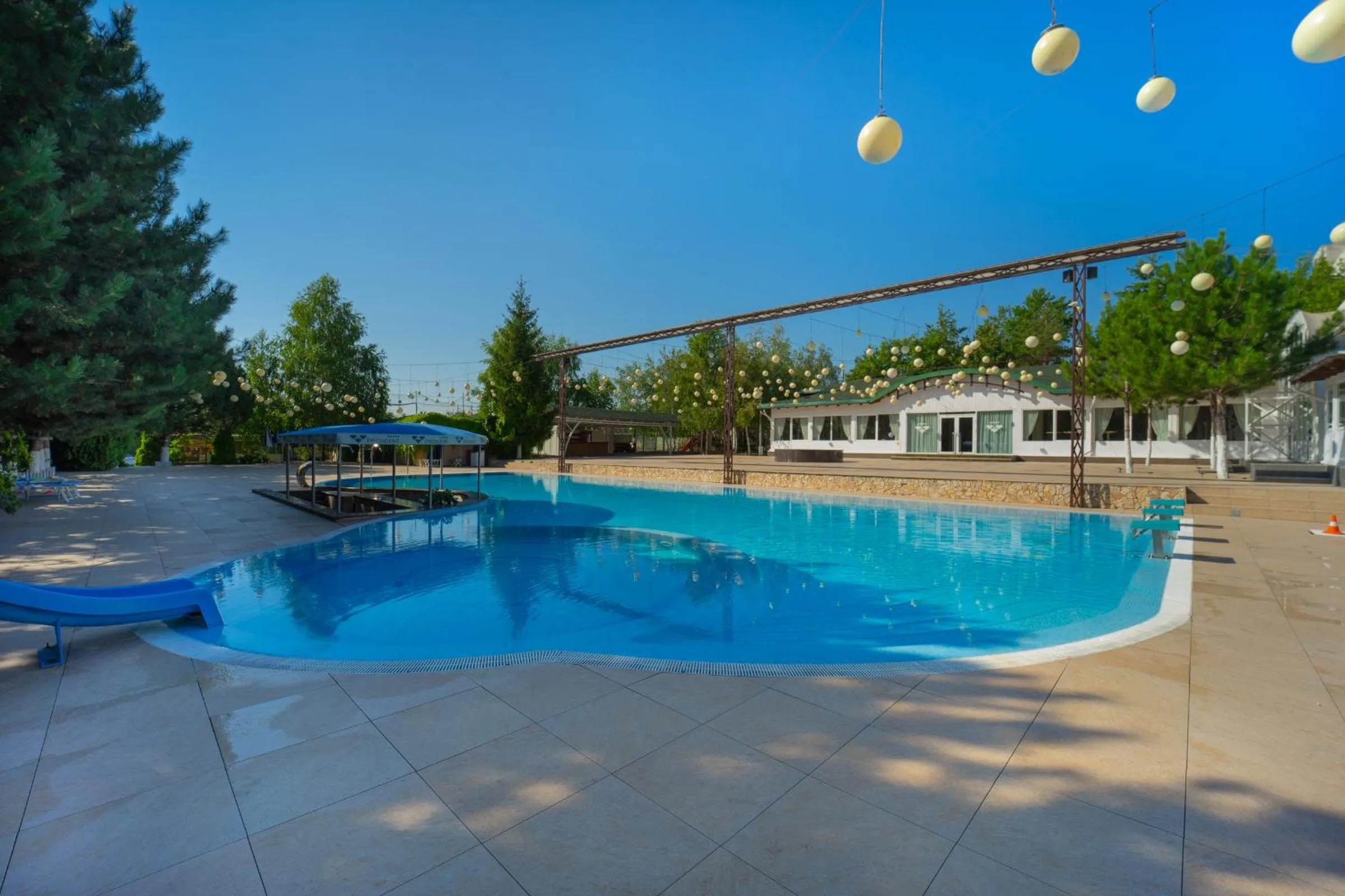 Swimming pool in President Resort Hotel
