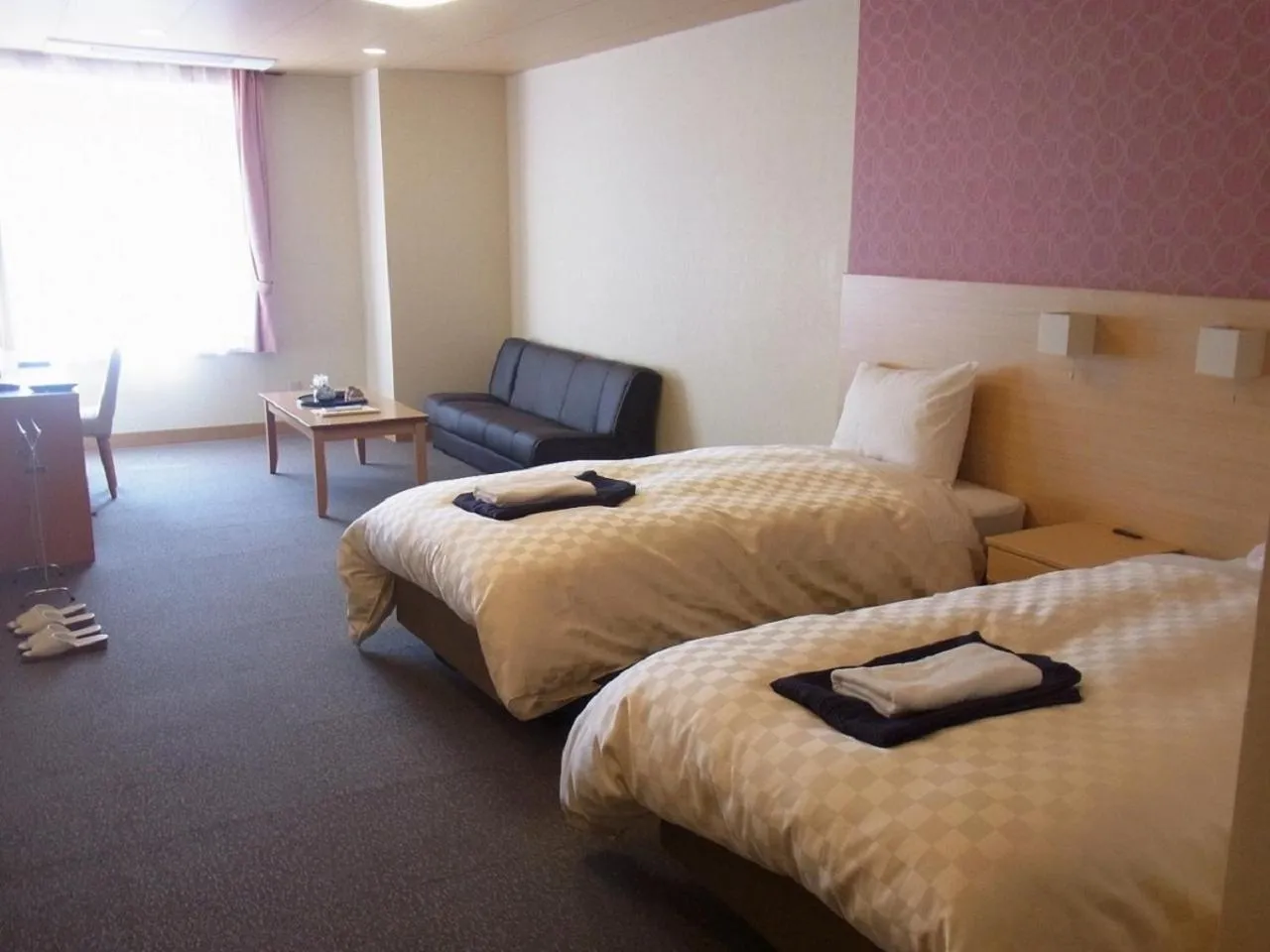 Bed in Izu Nagaoka Kinjokan