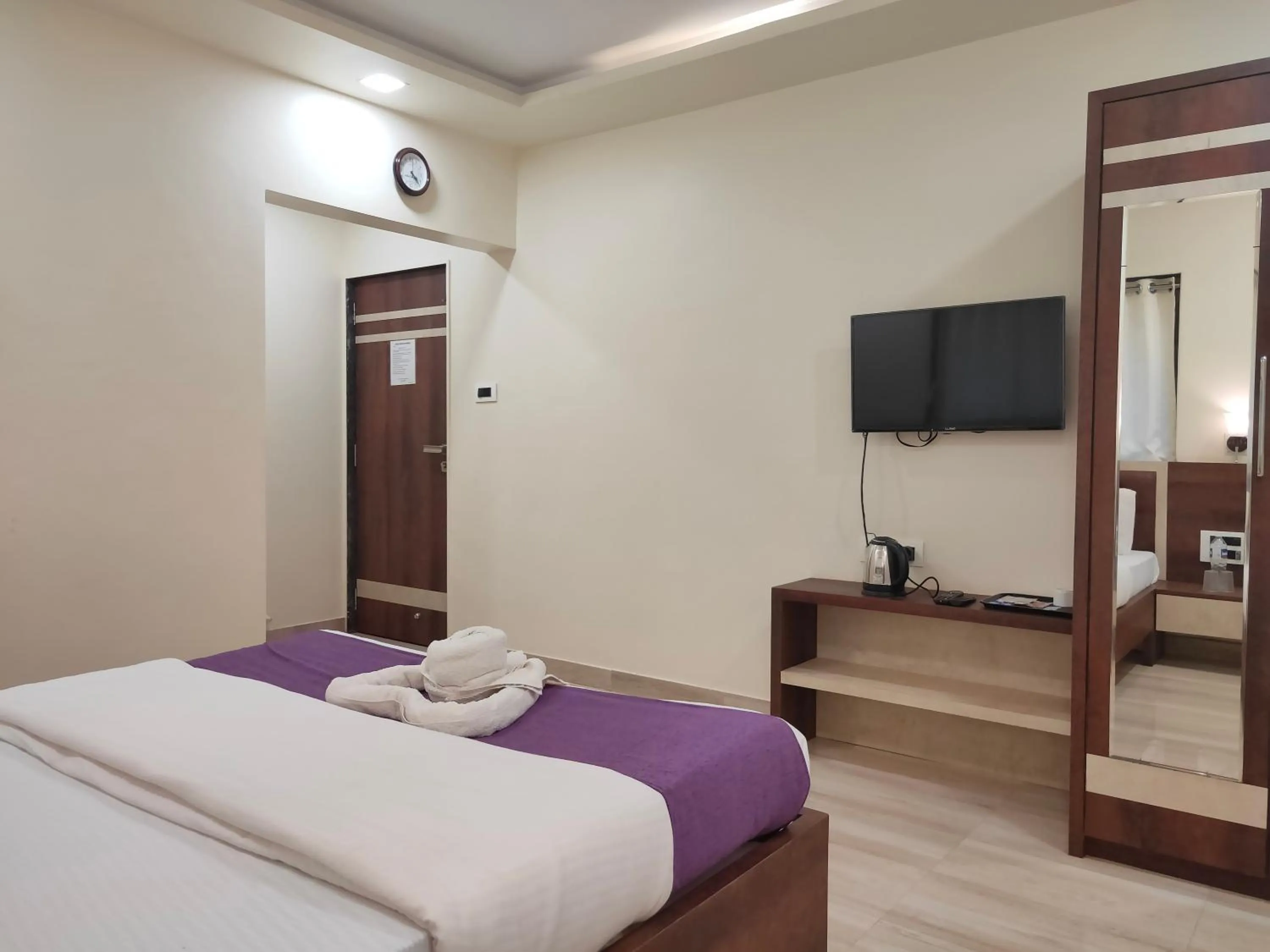 air conditioner, Bed in Hotel Grand Ganesha