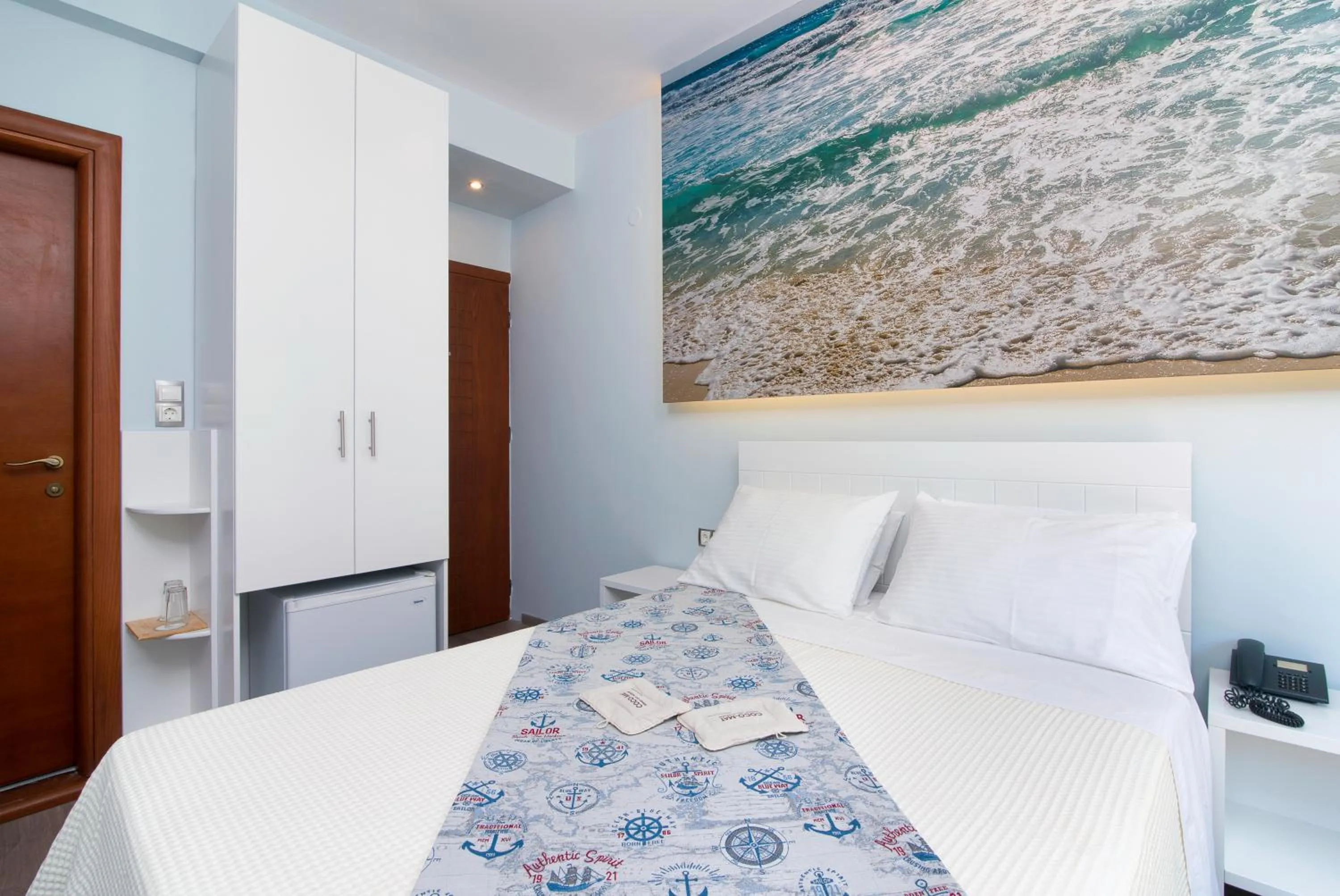 TV and multimedia, Bed in Kamelia & Semeli Hotel