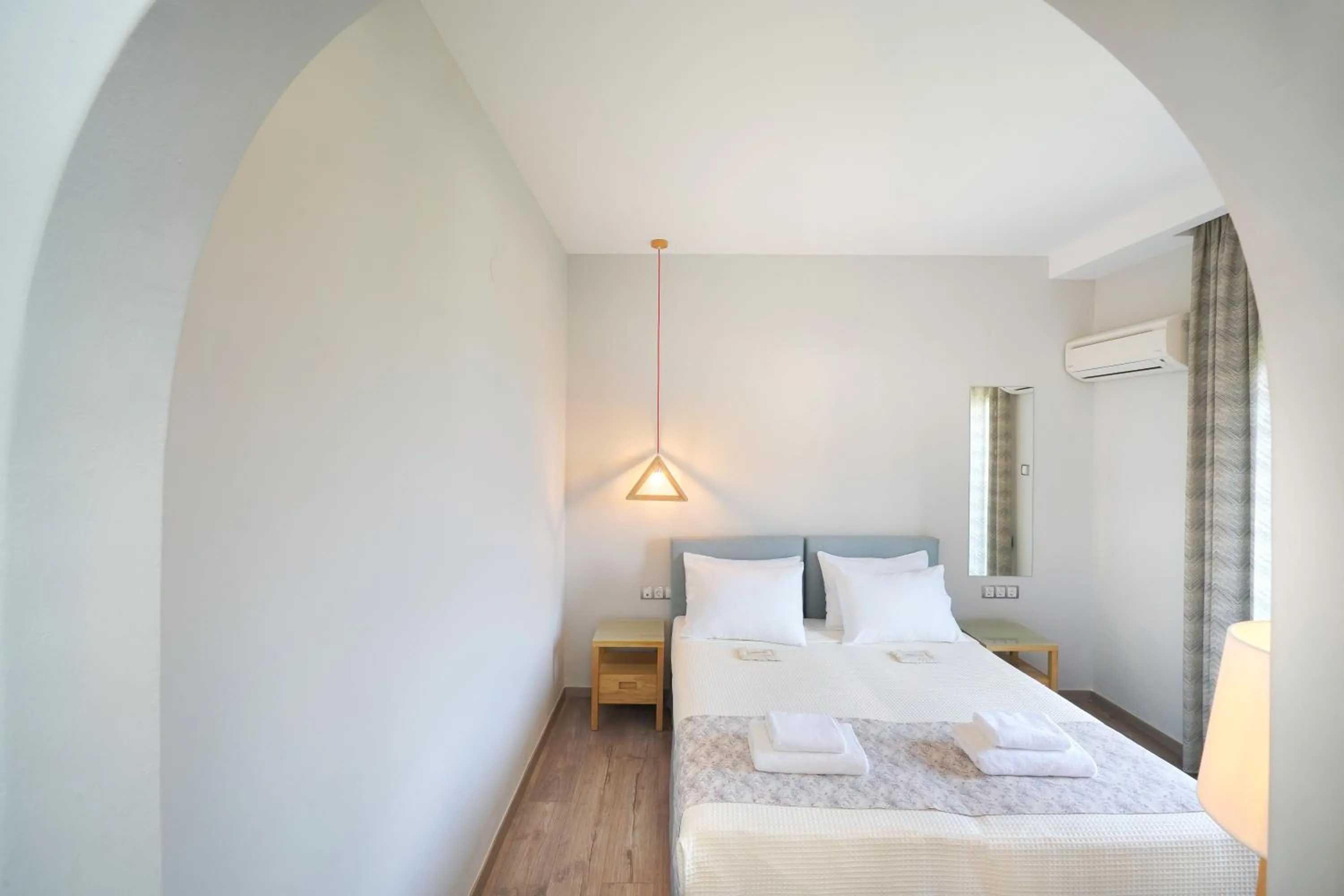 Bed in Kamelia & Semeli Hotel