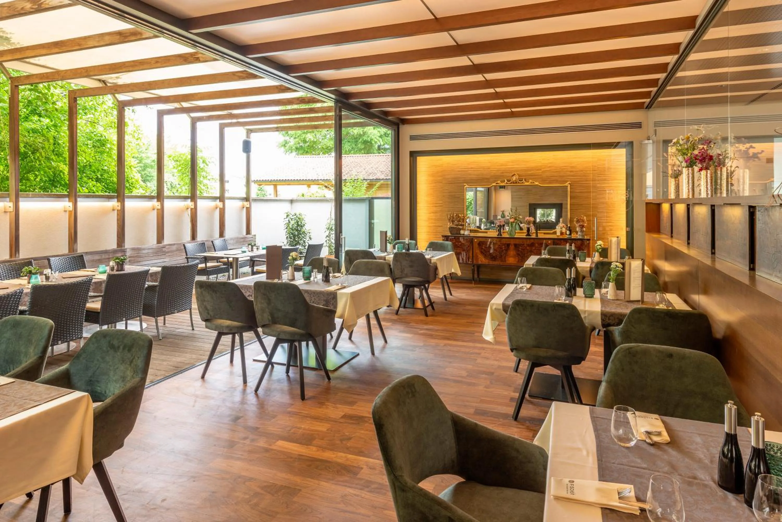 Restaurant/places to eat in Hotel Gasthof Fischer