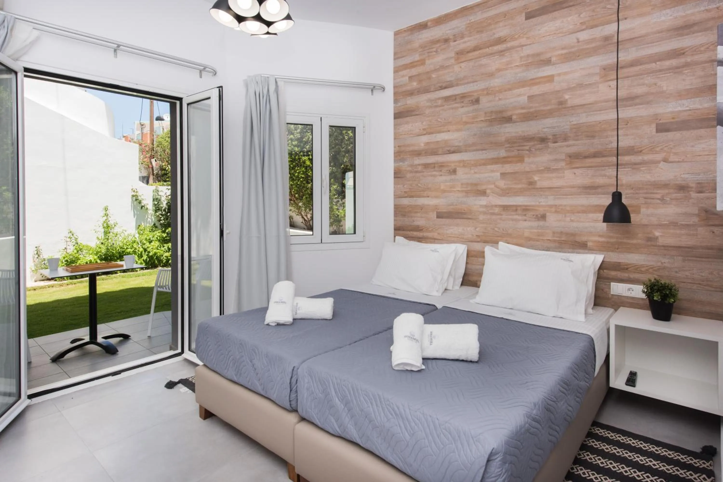 Bed in Dimamiel Malia Inn