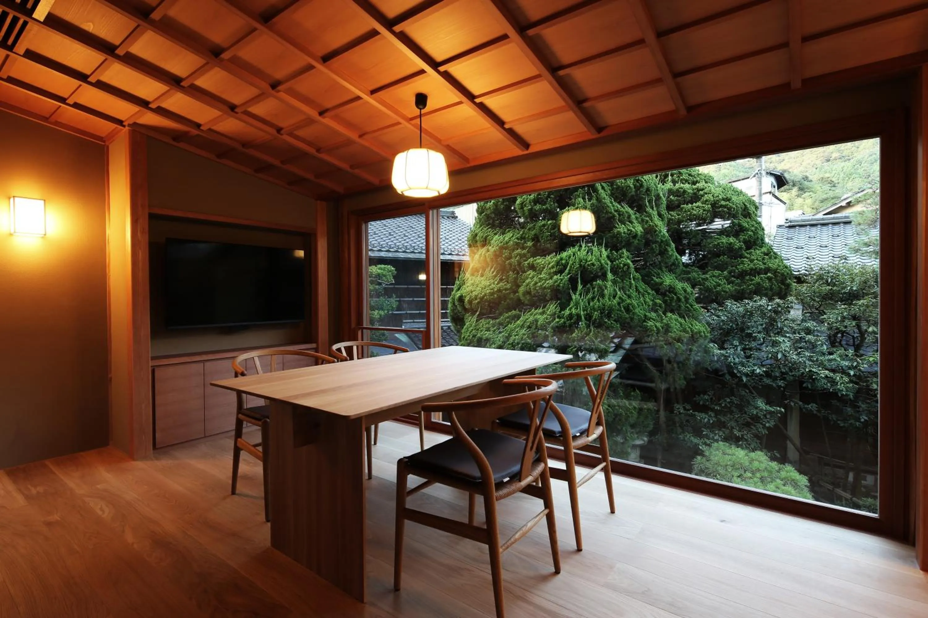 Dining area in Nishimuraya Honkan