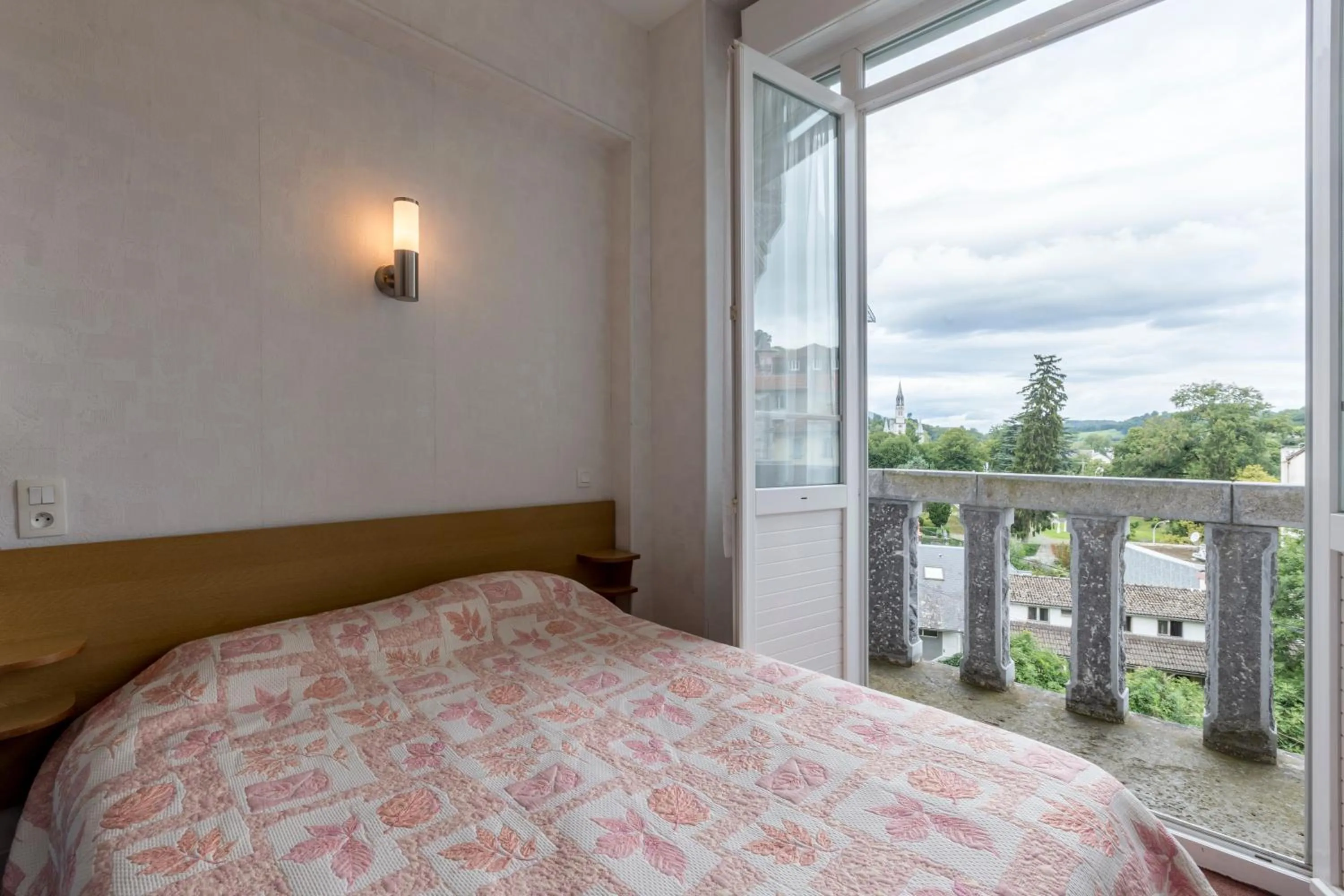 Bed in Hôtel Montfort