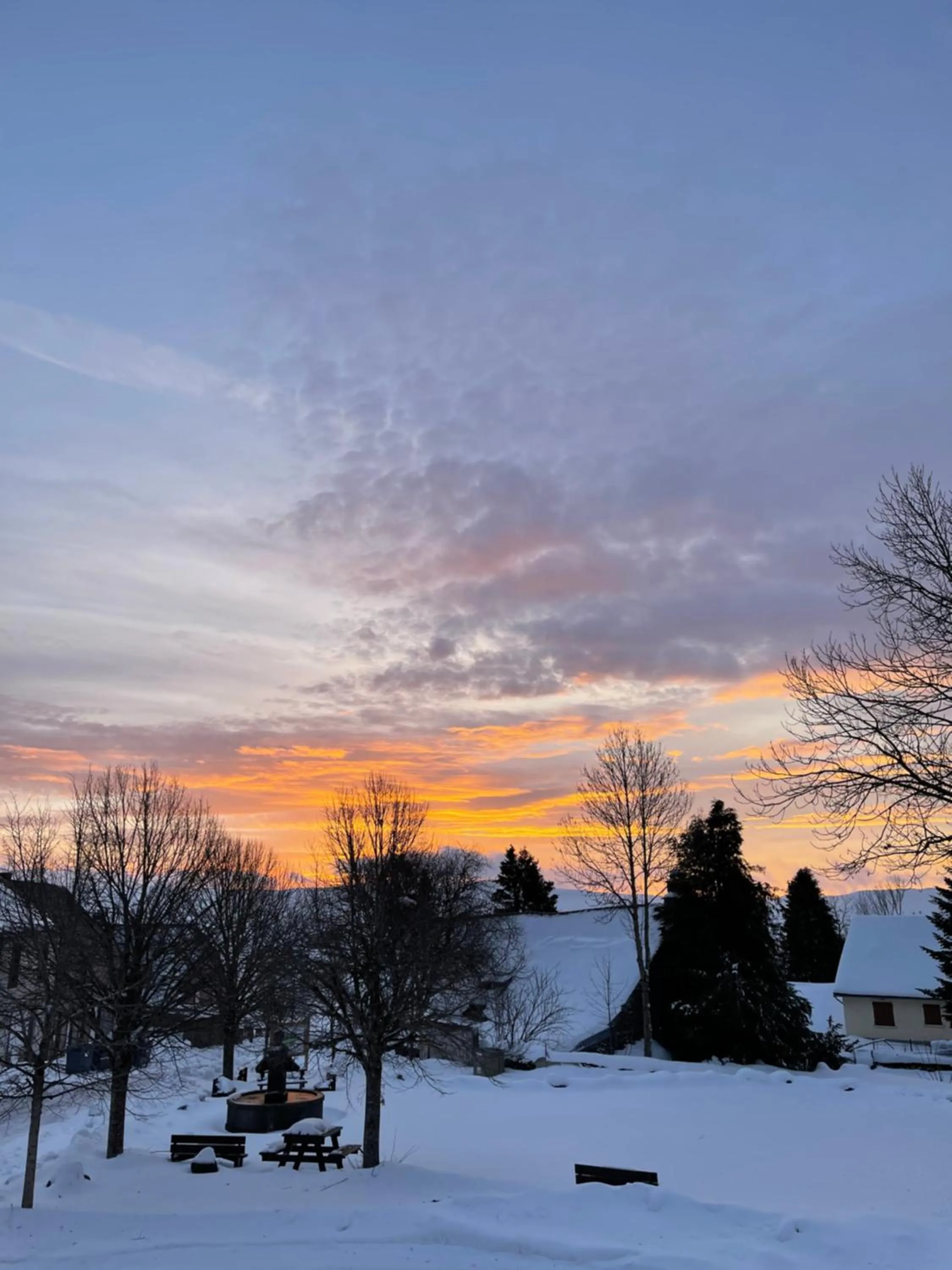 Natural landscape in Auberge du Cezallier