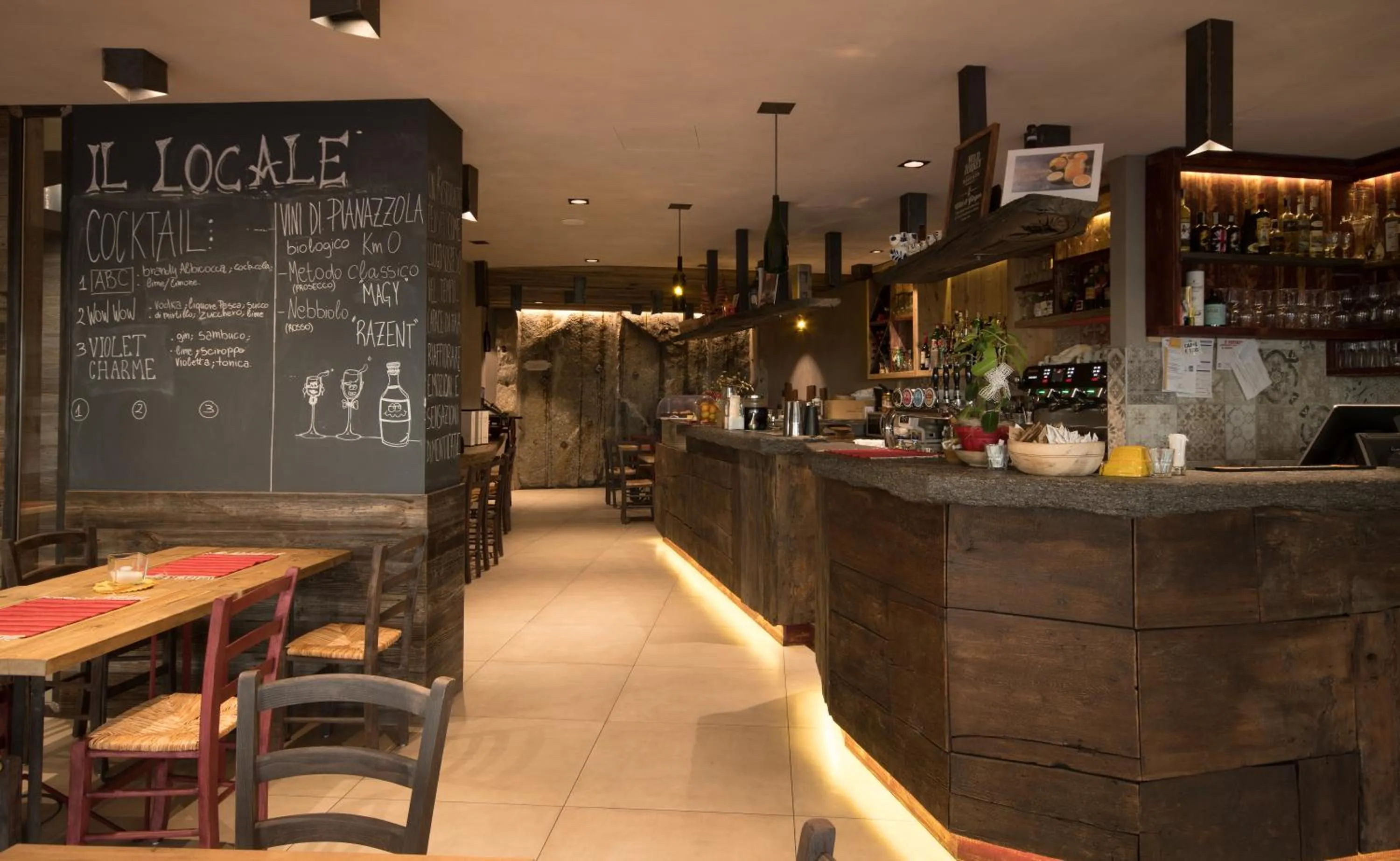 Restaurant/places to eat in Crimea Wine Hotel