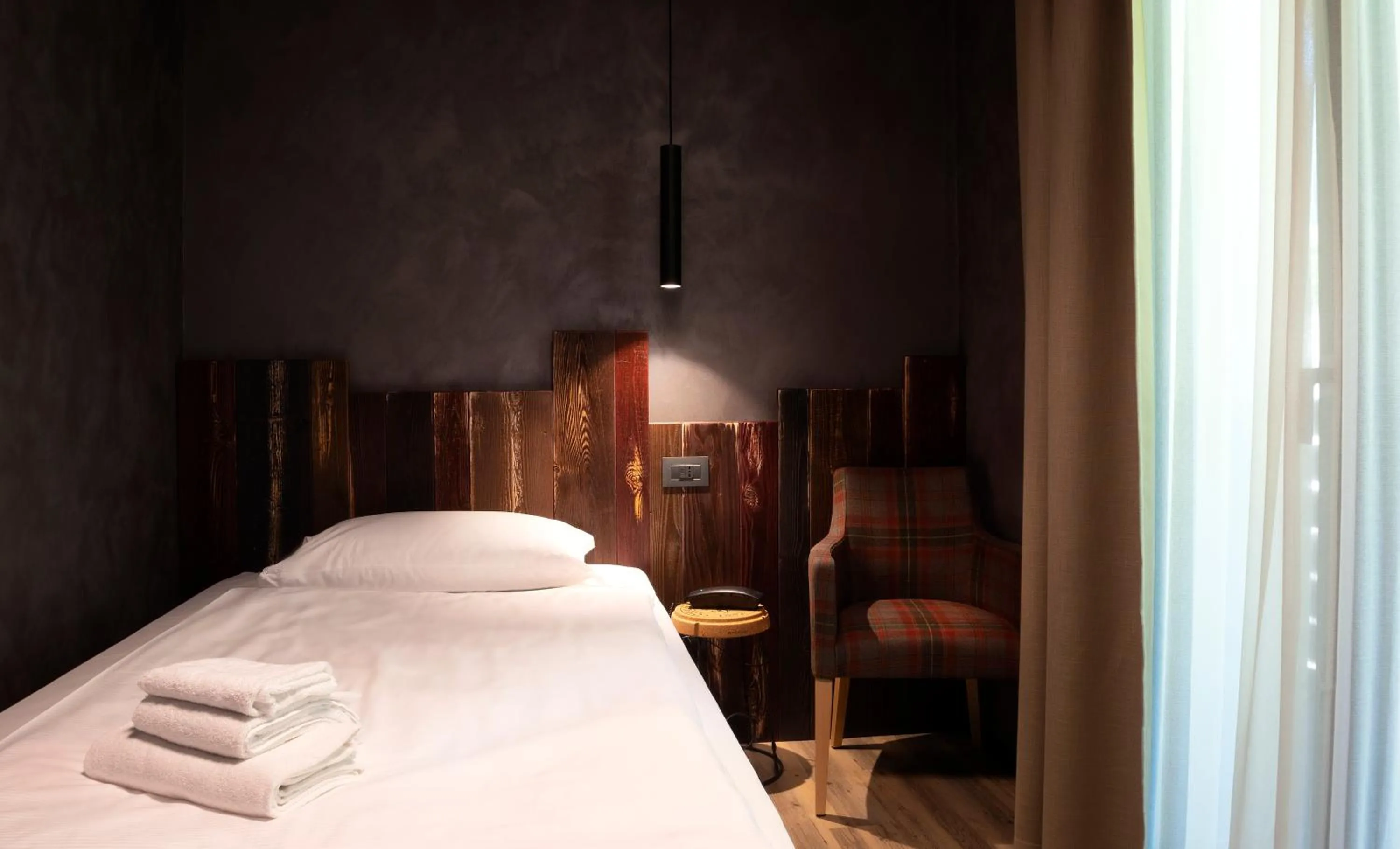 Bed in Crimea Wine Hotel