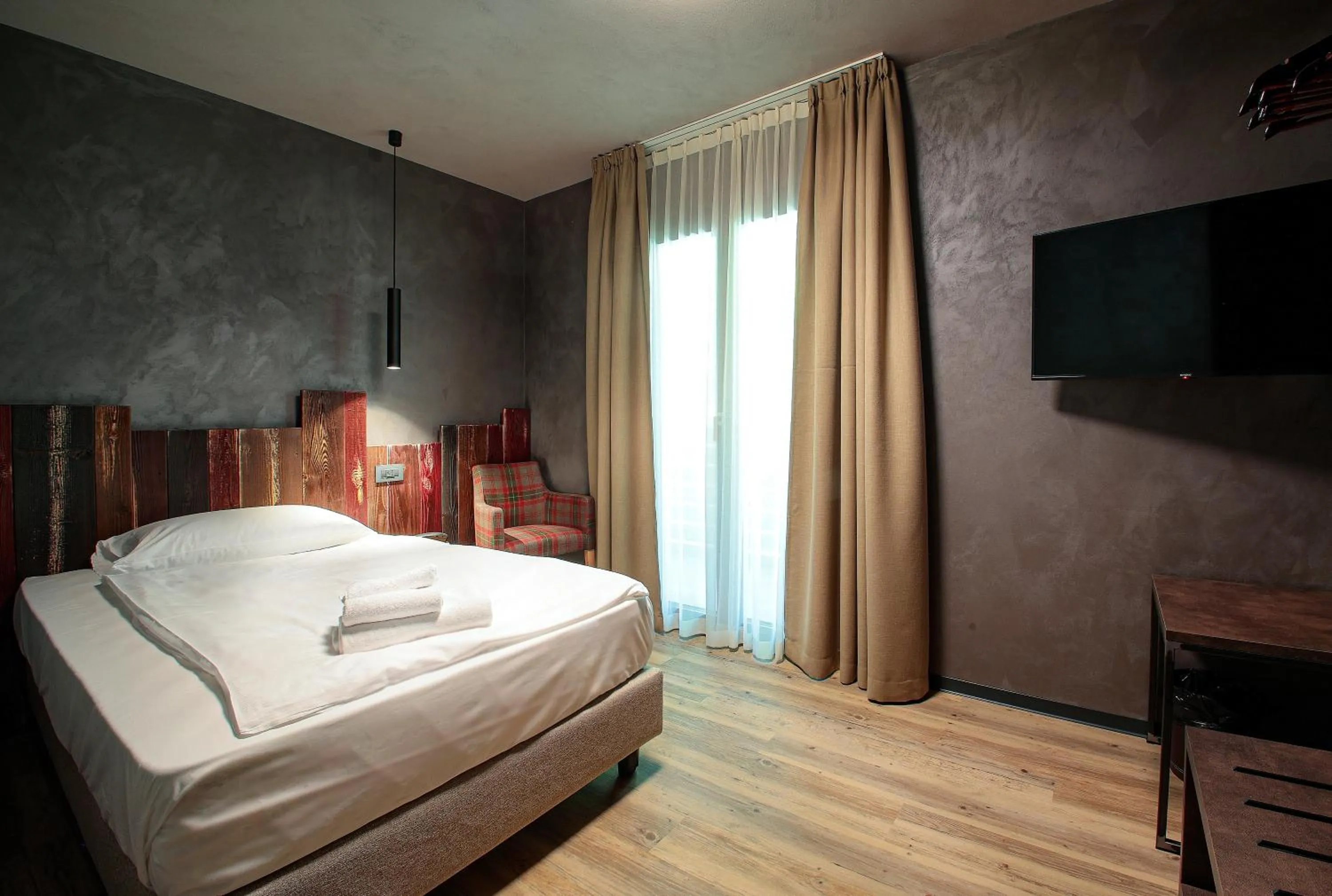 Bed in Crimea Wine Hotel