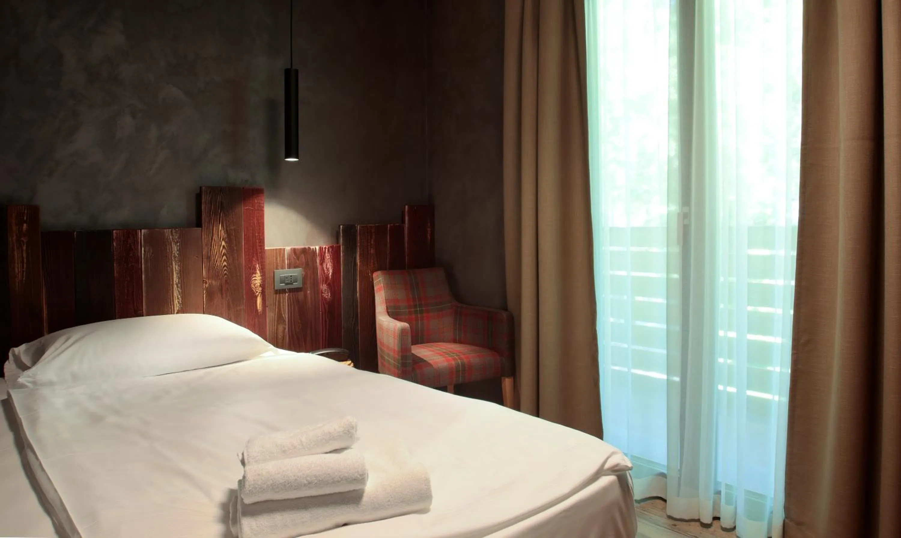 Bed in Crimea Wine Hotel