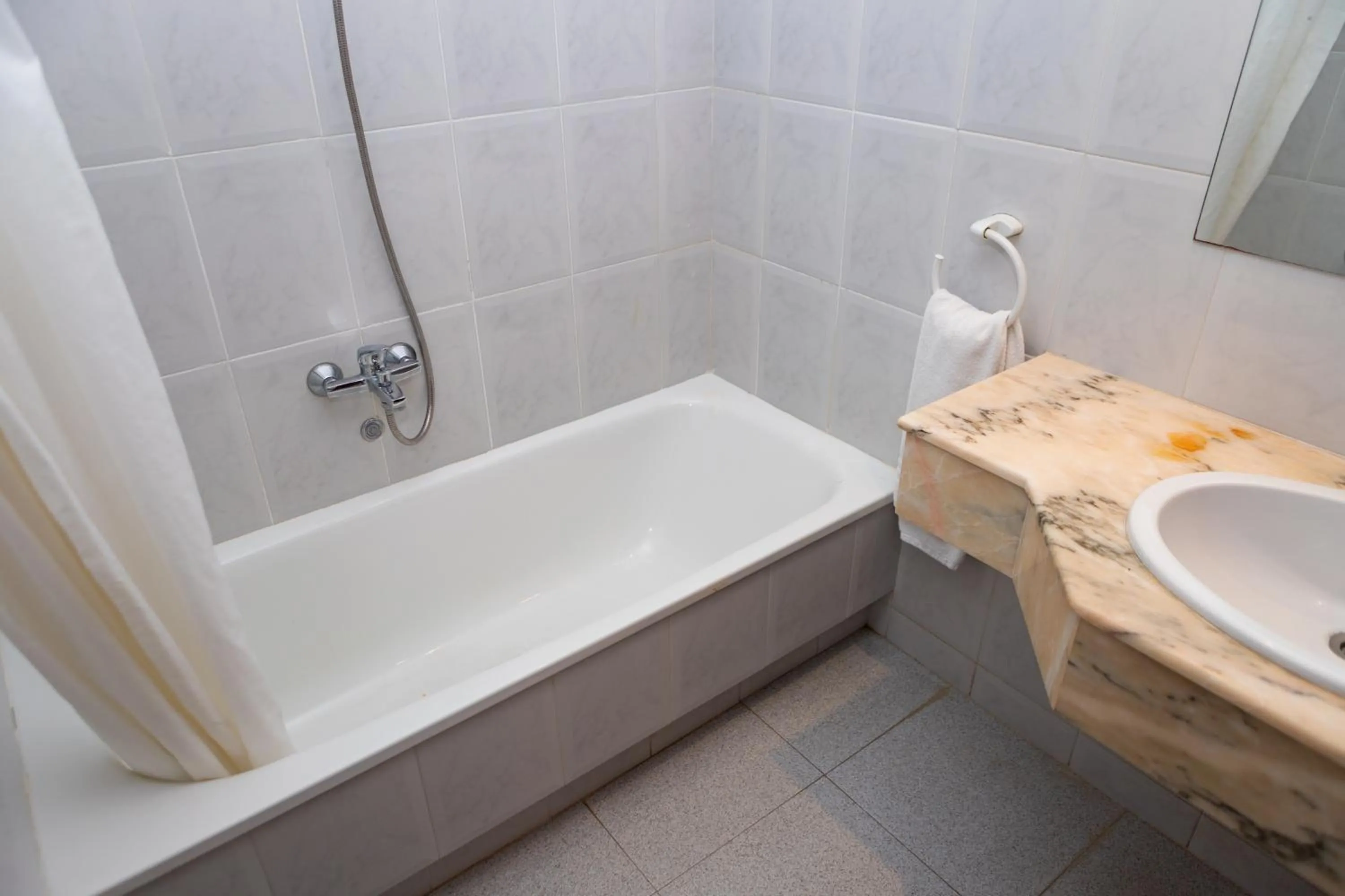 Bathroom in Hotel Haromar