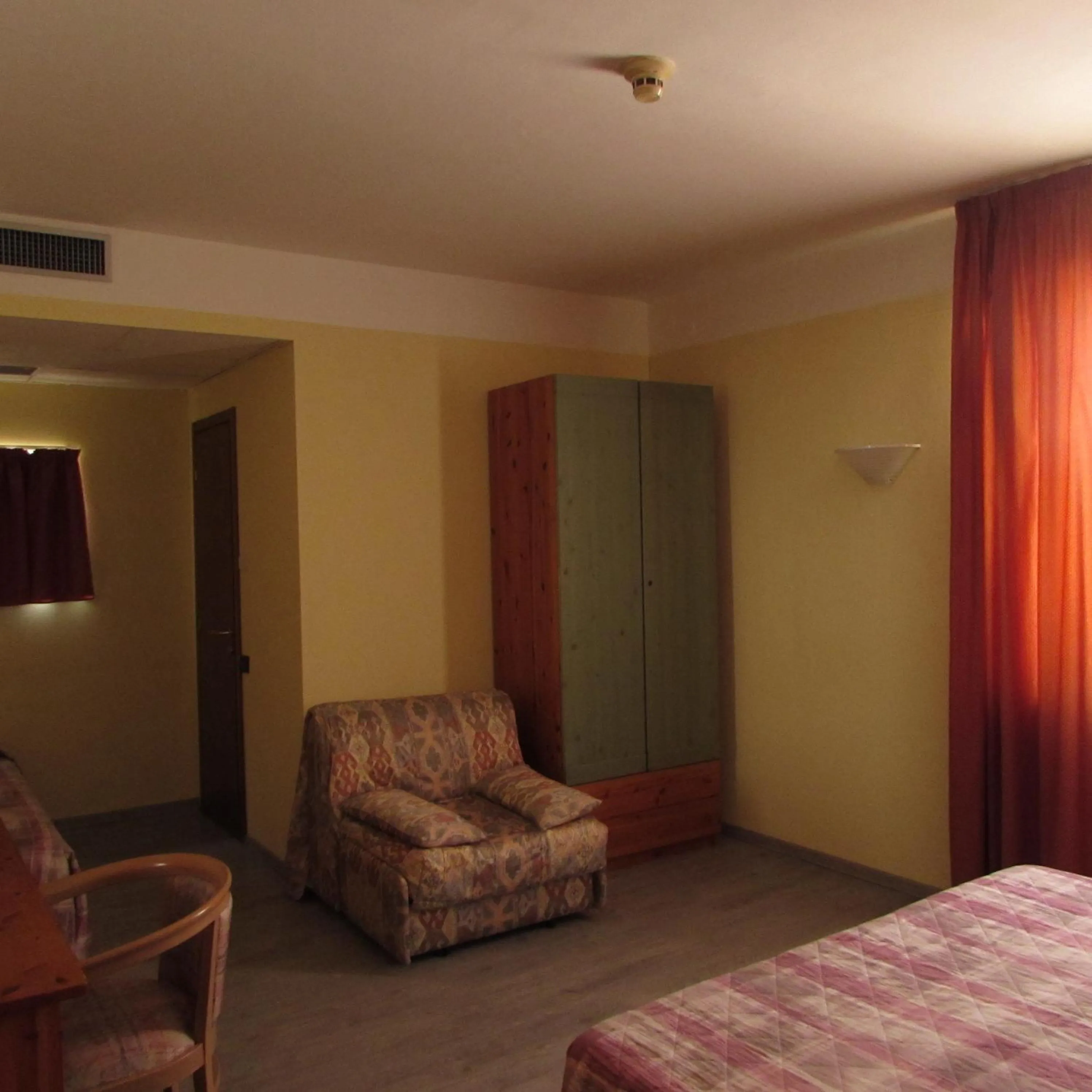 Bed in Hotel Alpi Del Mare