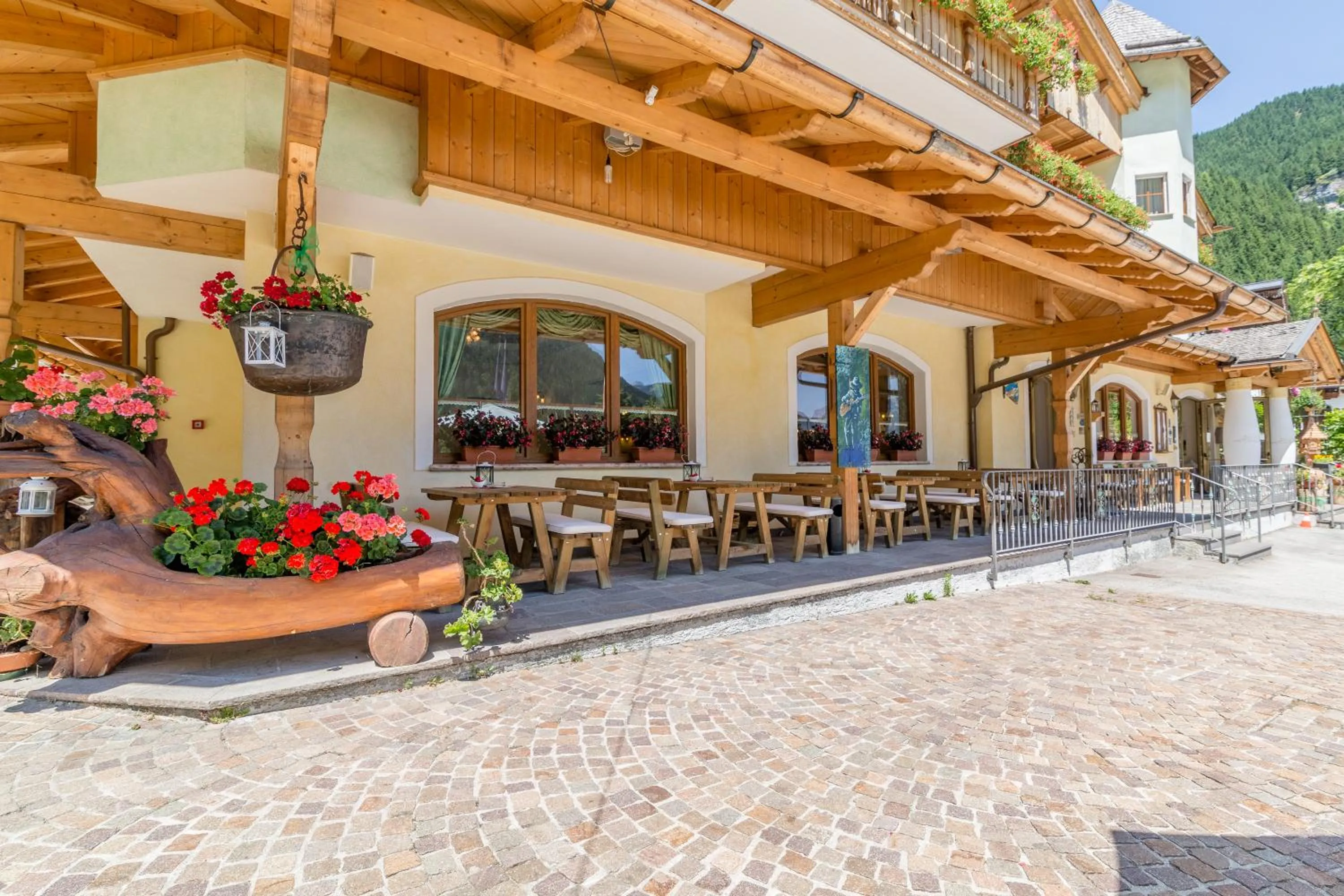 Balcony/Terrace in Pineta Pastry Hotel