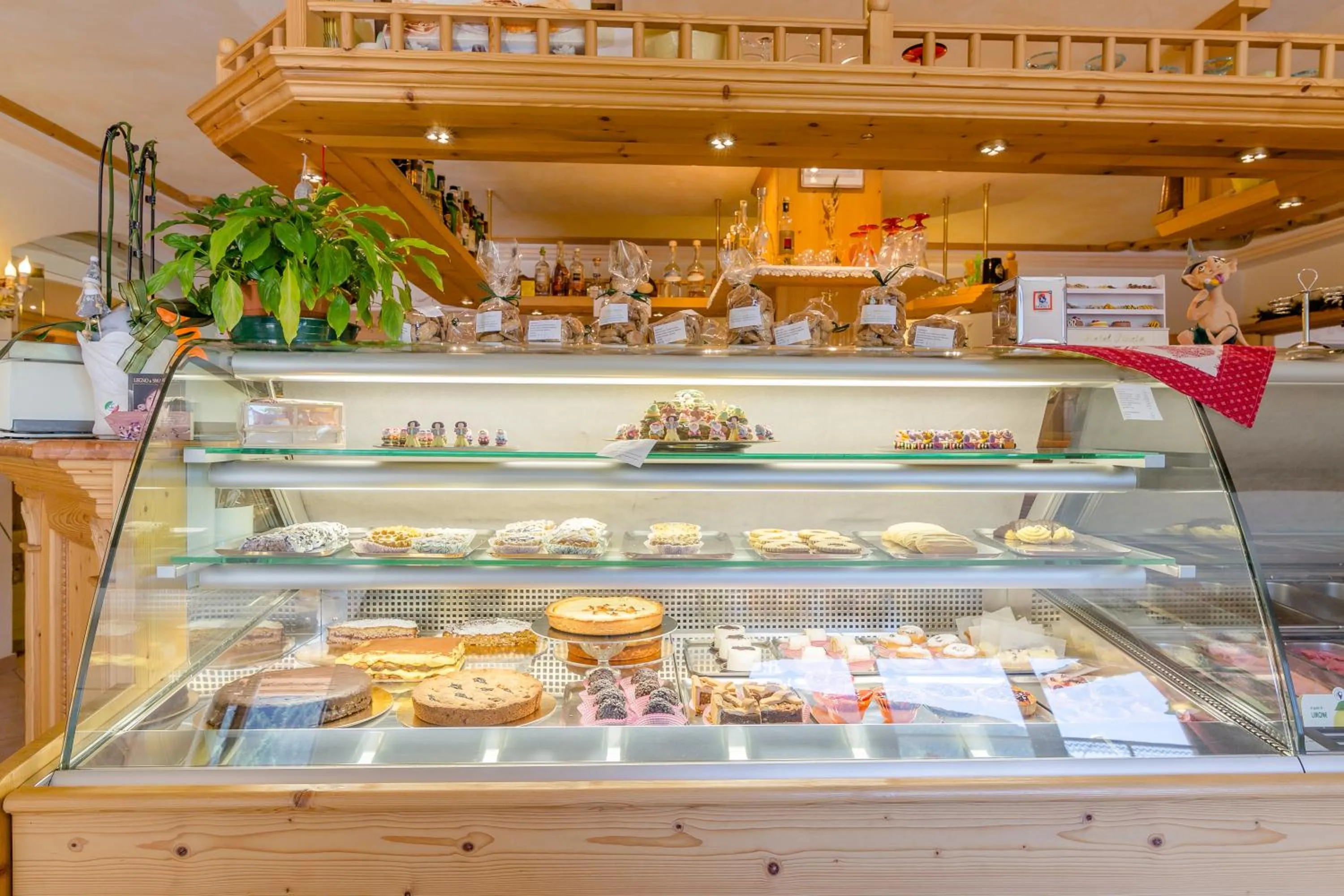 Lounge or bar in Pineta Pastry Hotel