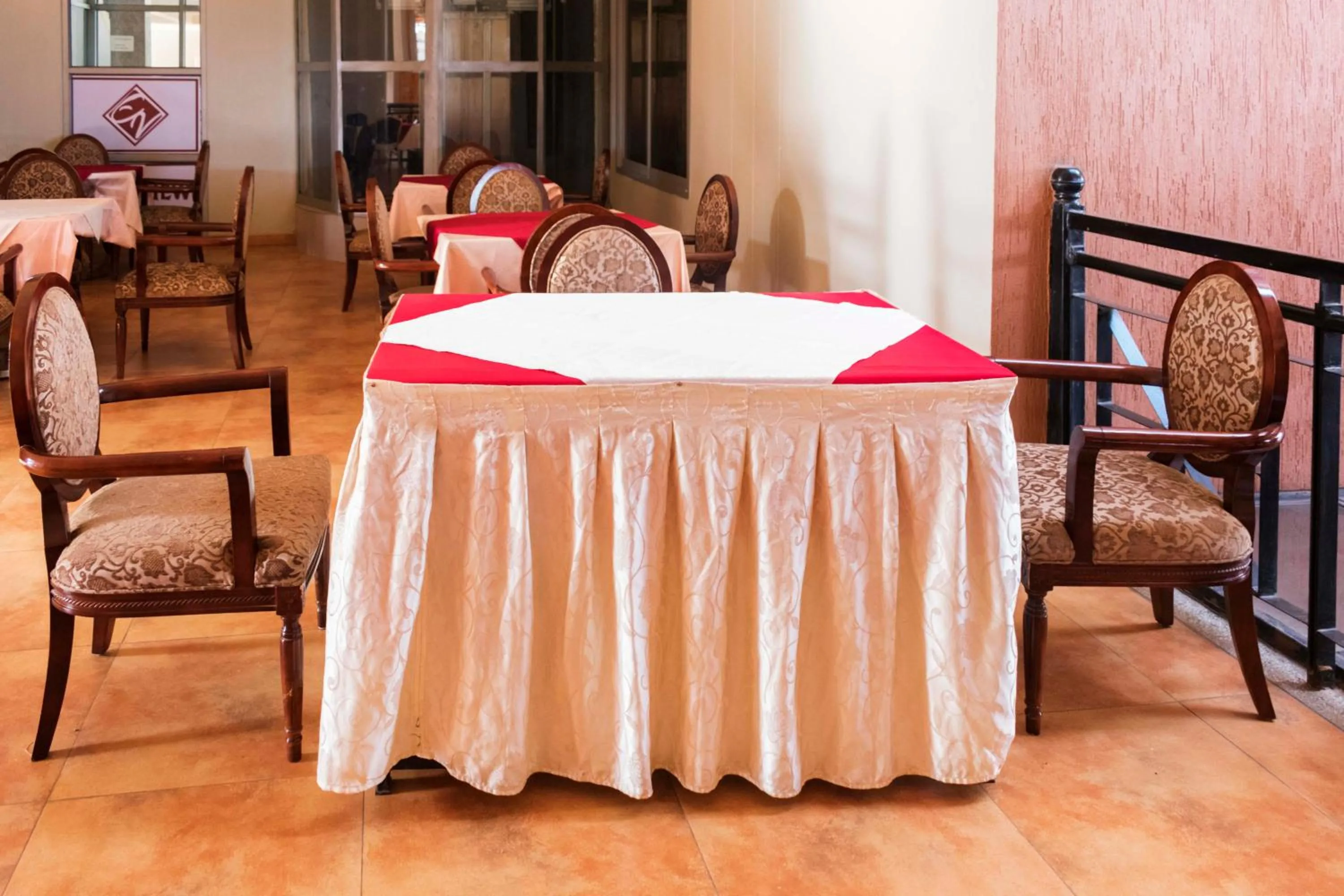 Lounge or bar in Easy View Hotel Mbarara