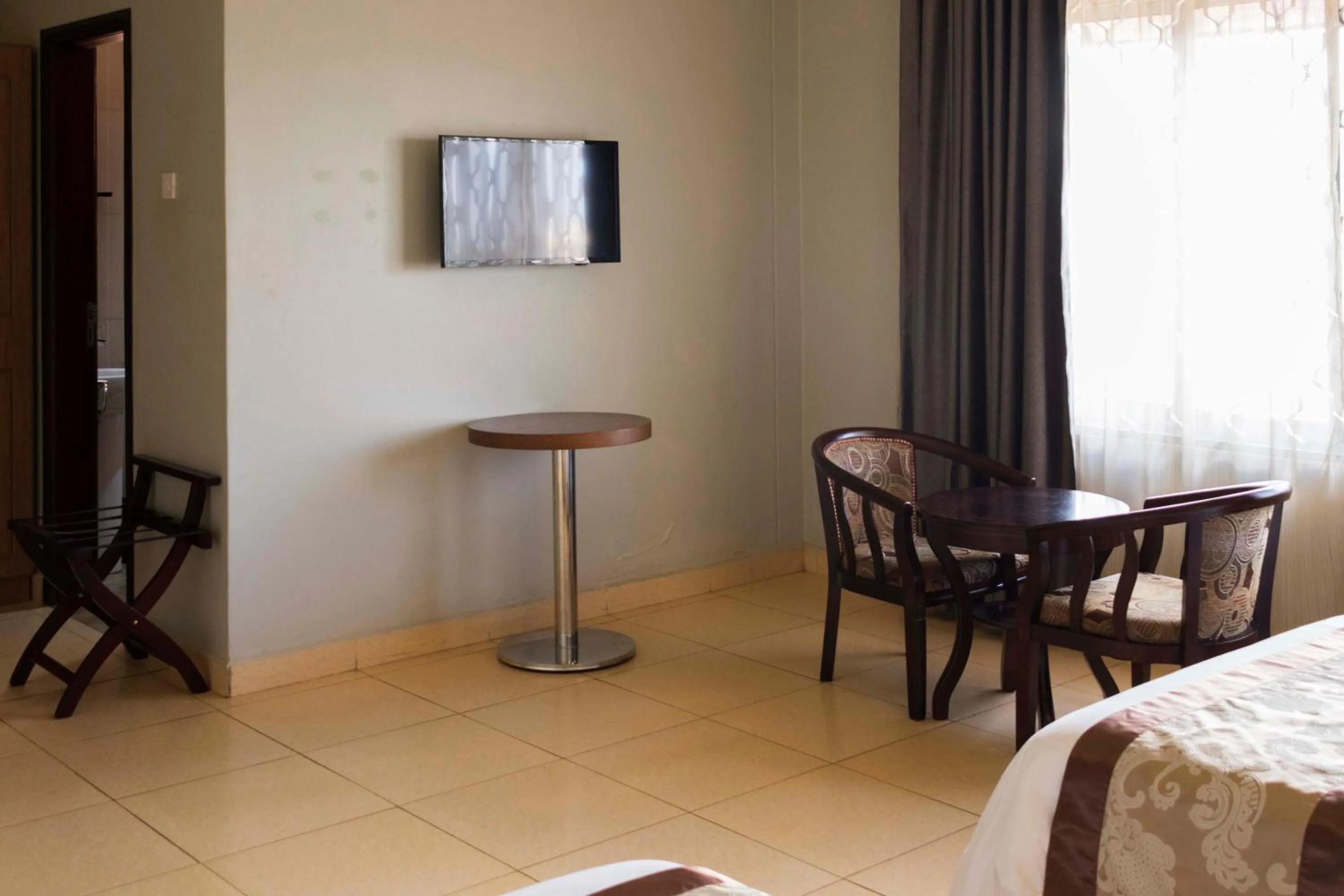 TV and multimedia in Easy View Hotel Mbarara