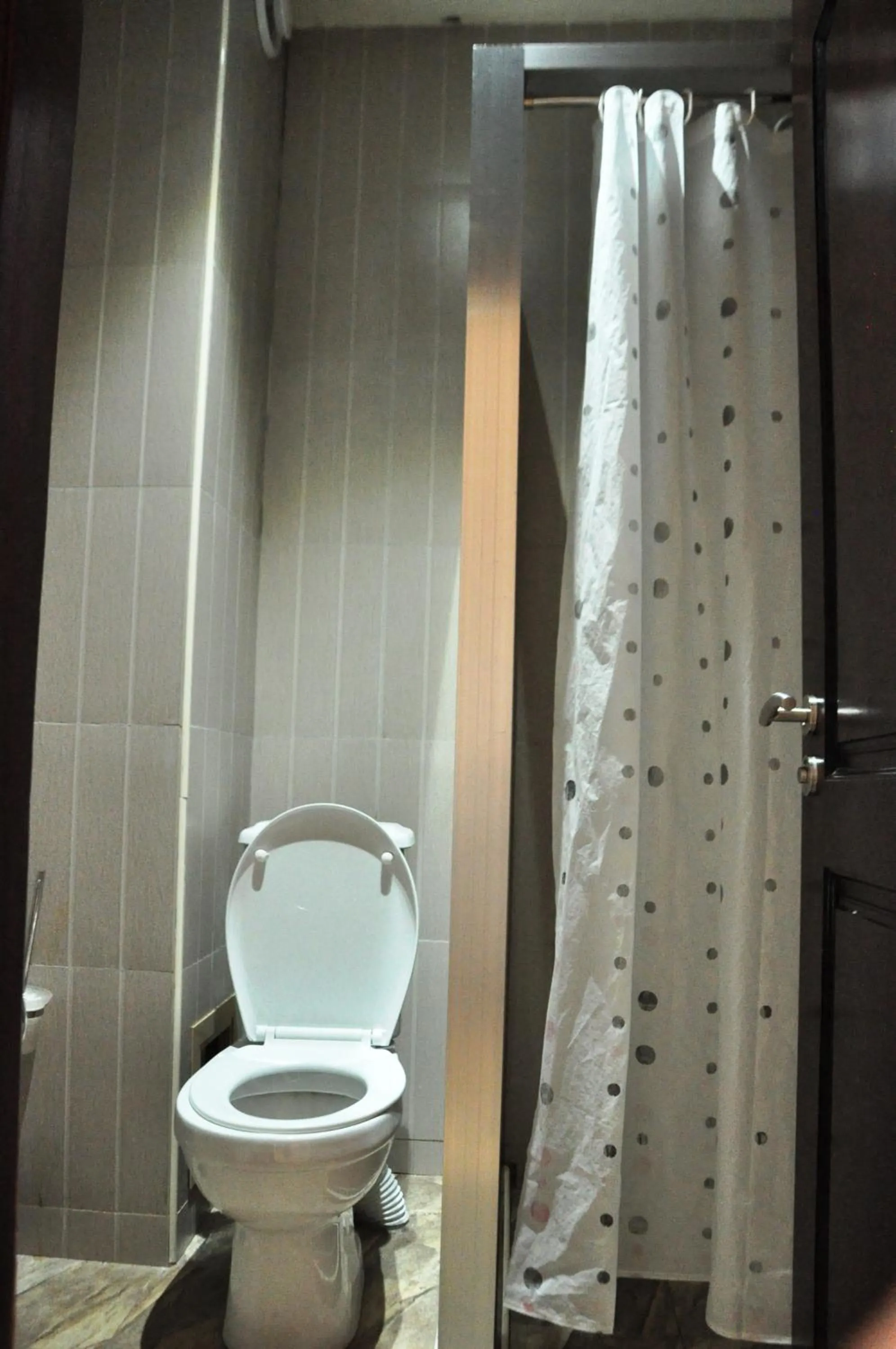 Shower in Easy View Hotel Mbarara