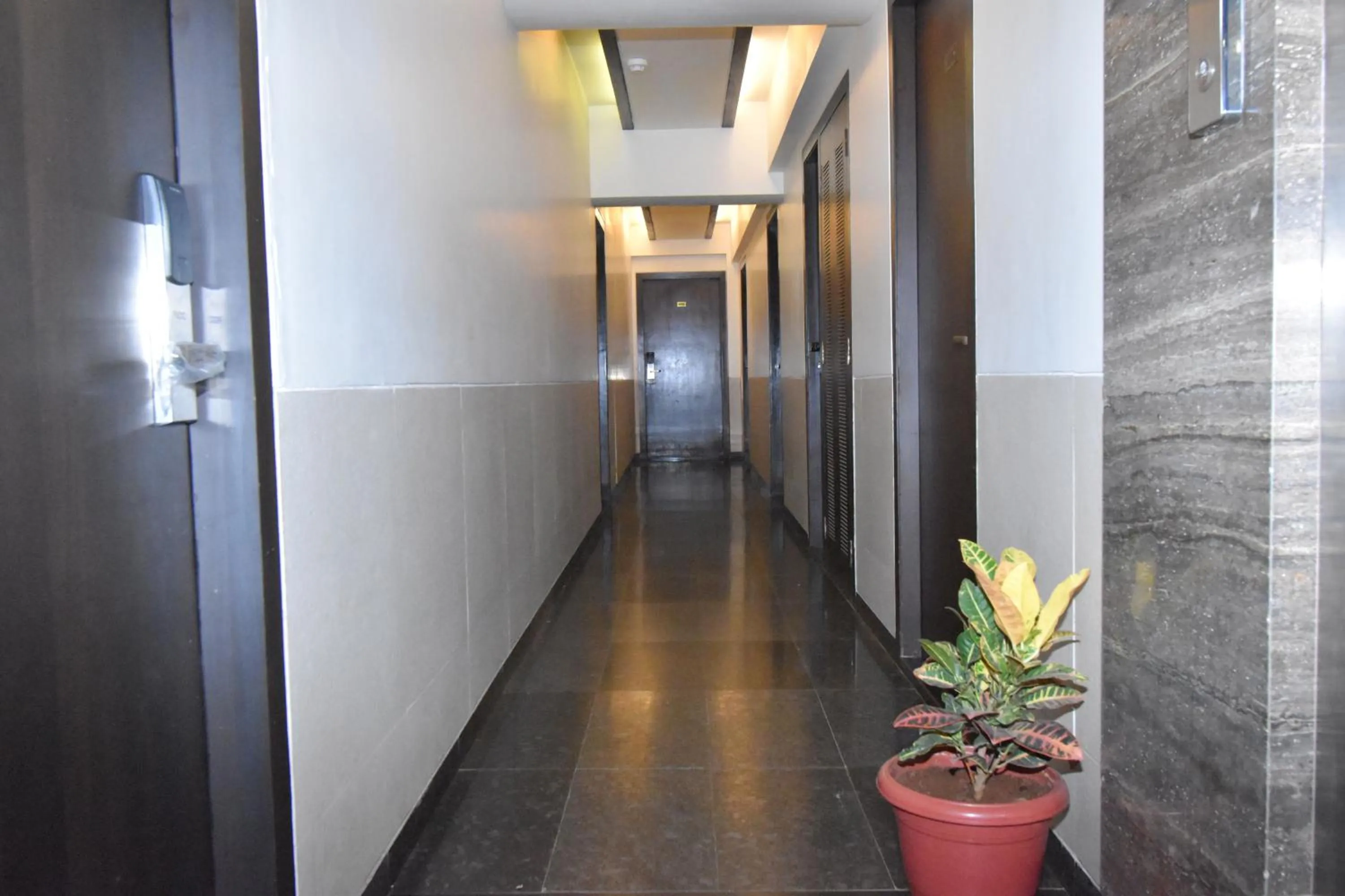 Property building in Kings International Juhu