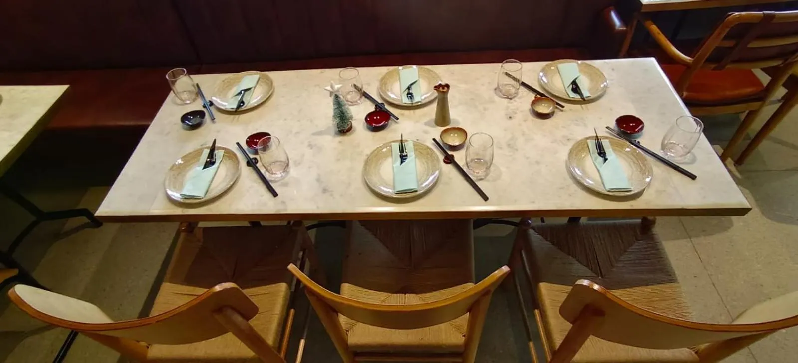 Restaurant/places to eat in Kings International Juhu