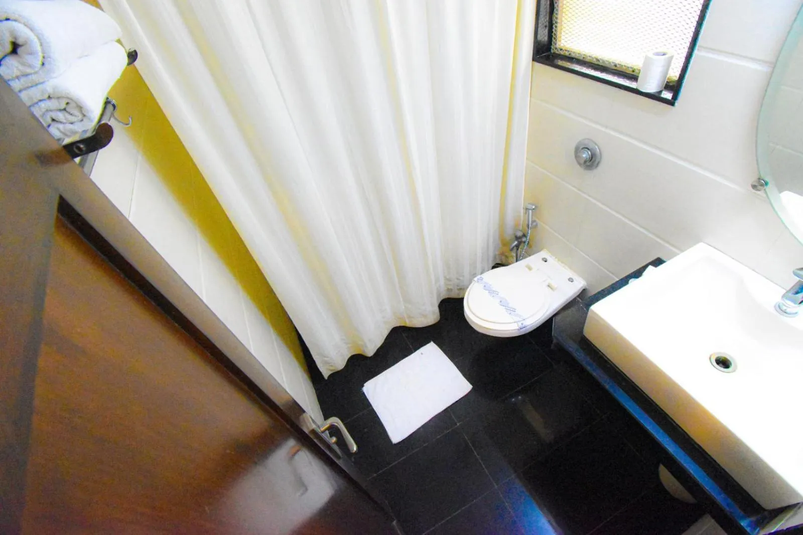 Bathroom in Kings International Juhu