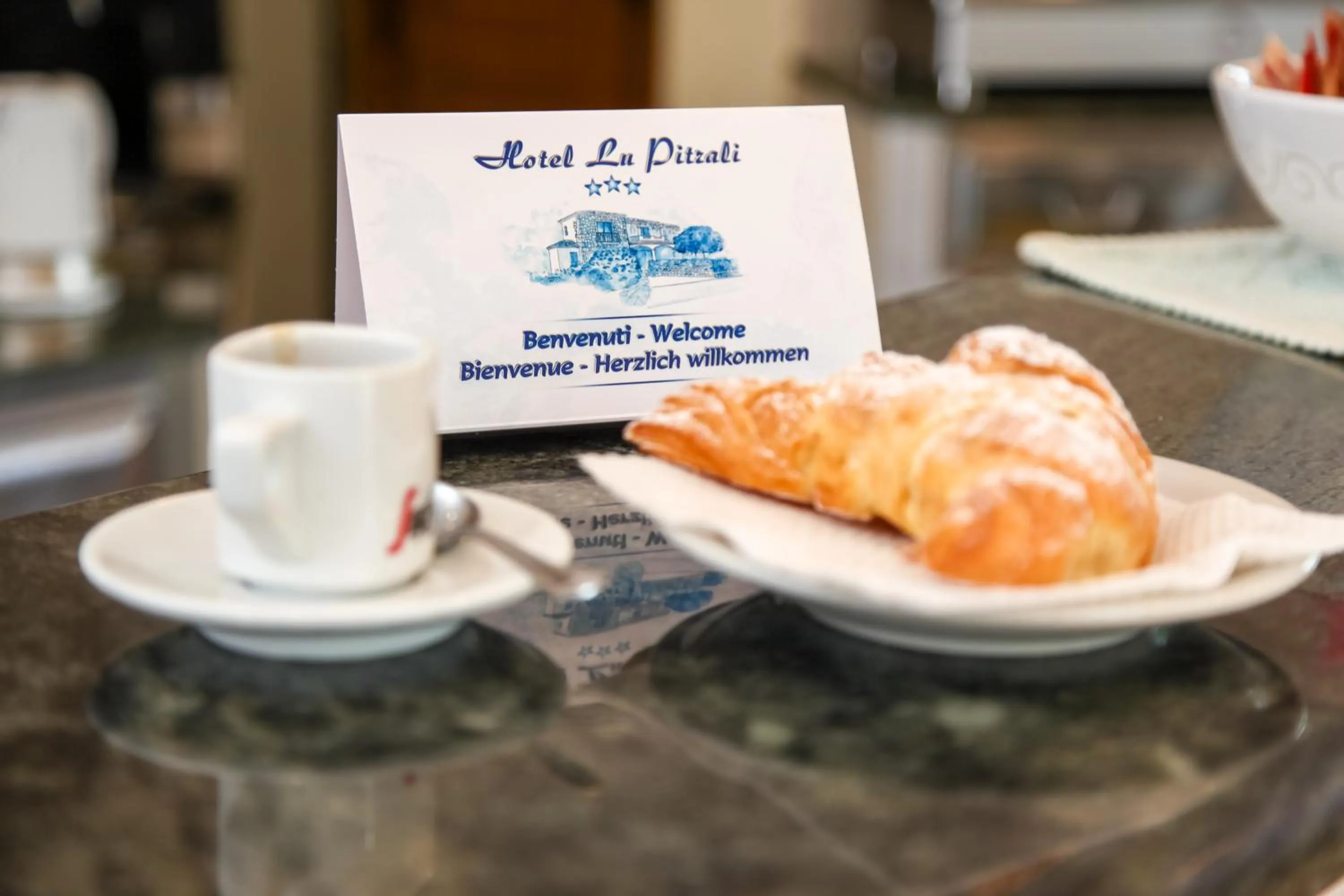 Food and drinks in Hotel Lu Pitrali