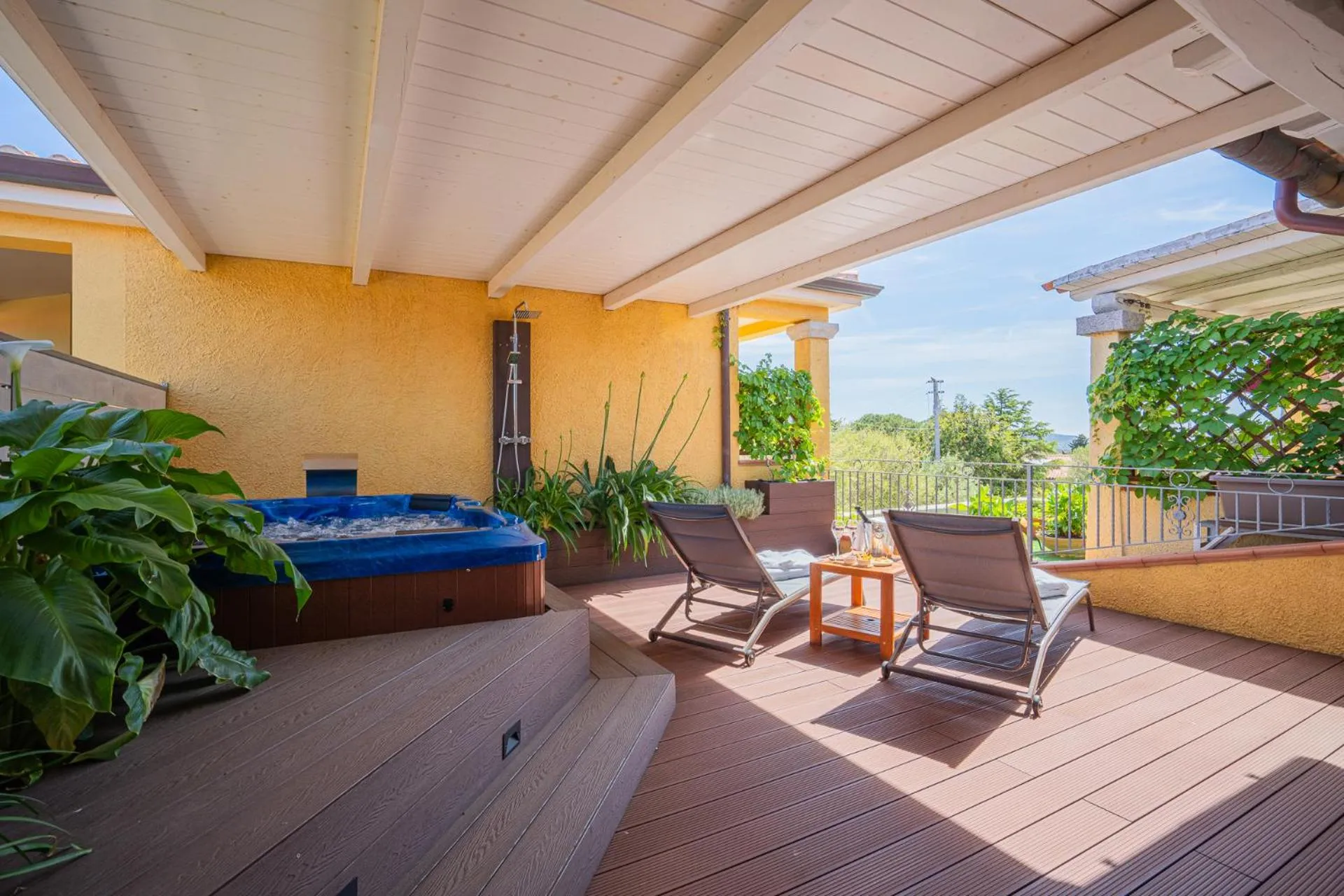 Patio in Hotel Lu Pitrali