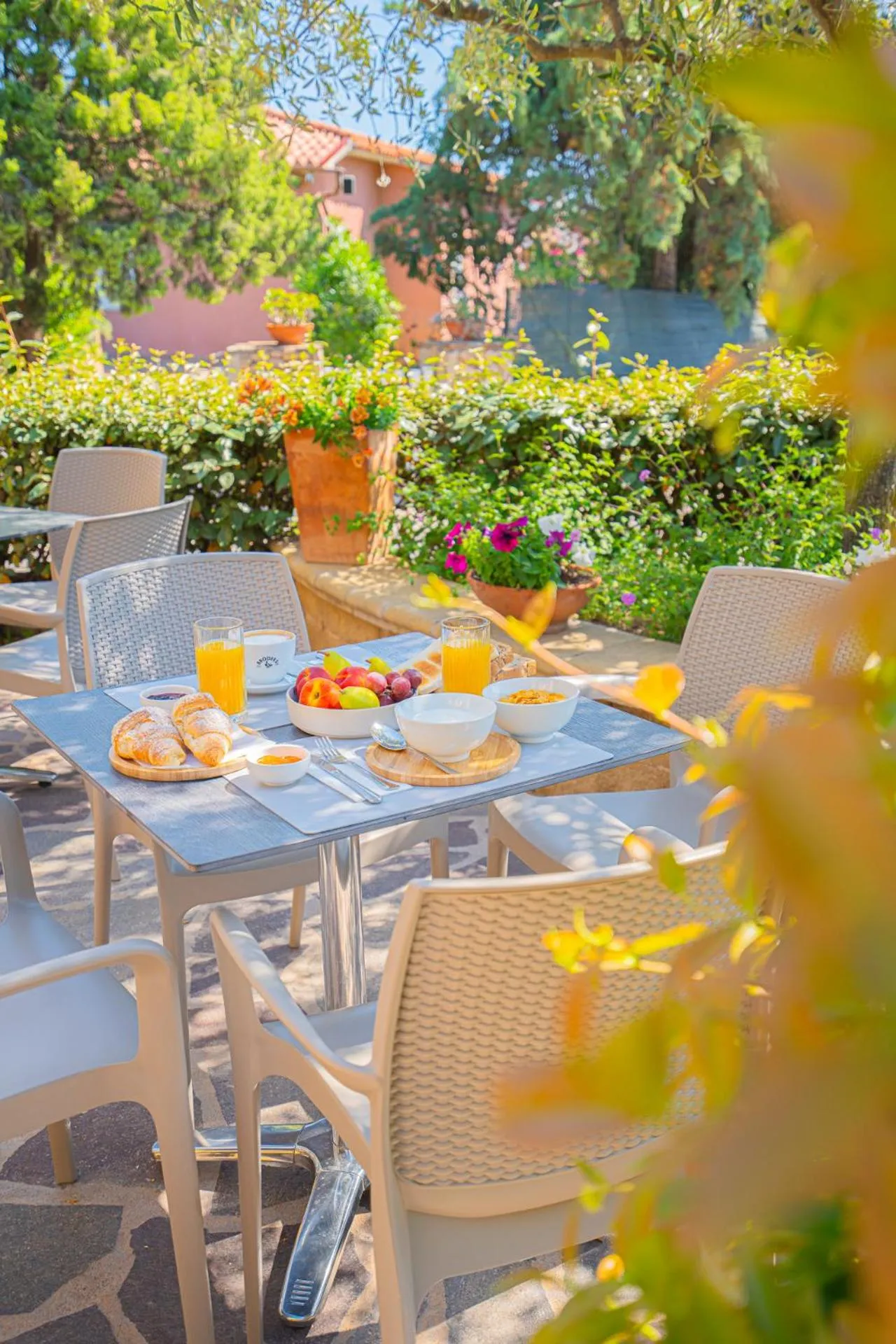 Patio in Hotel Lu Pitrali