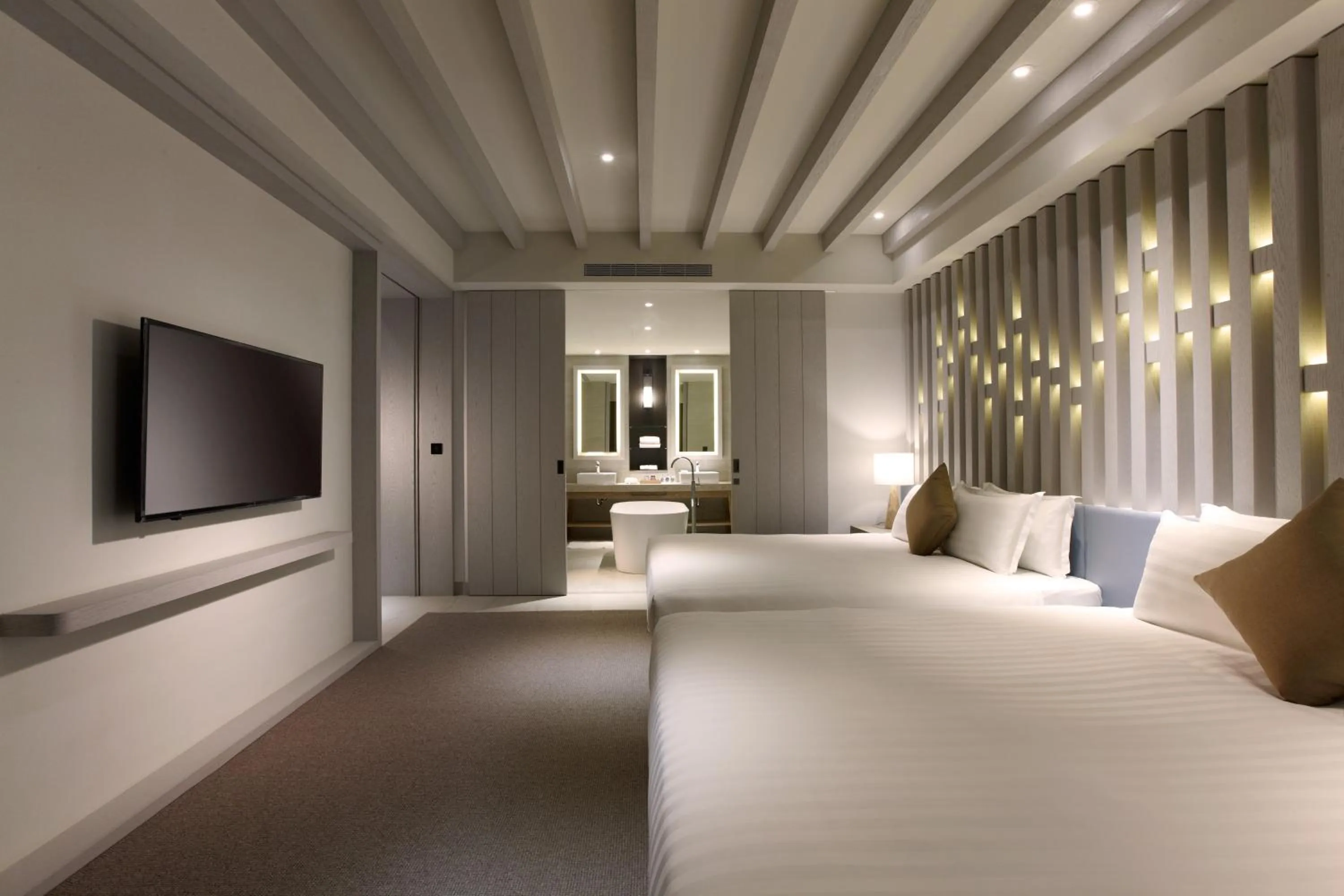 Bedroom, Bed in Discovery Hotel