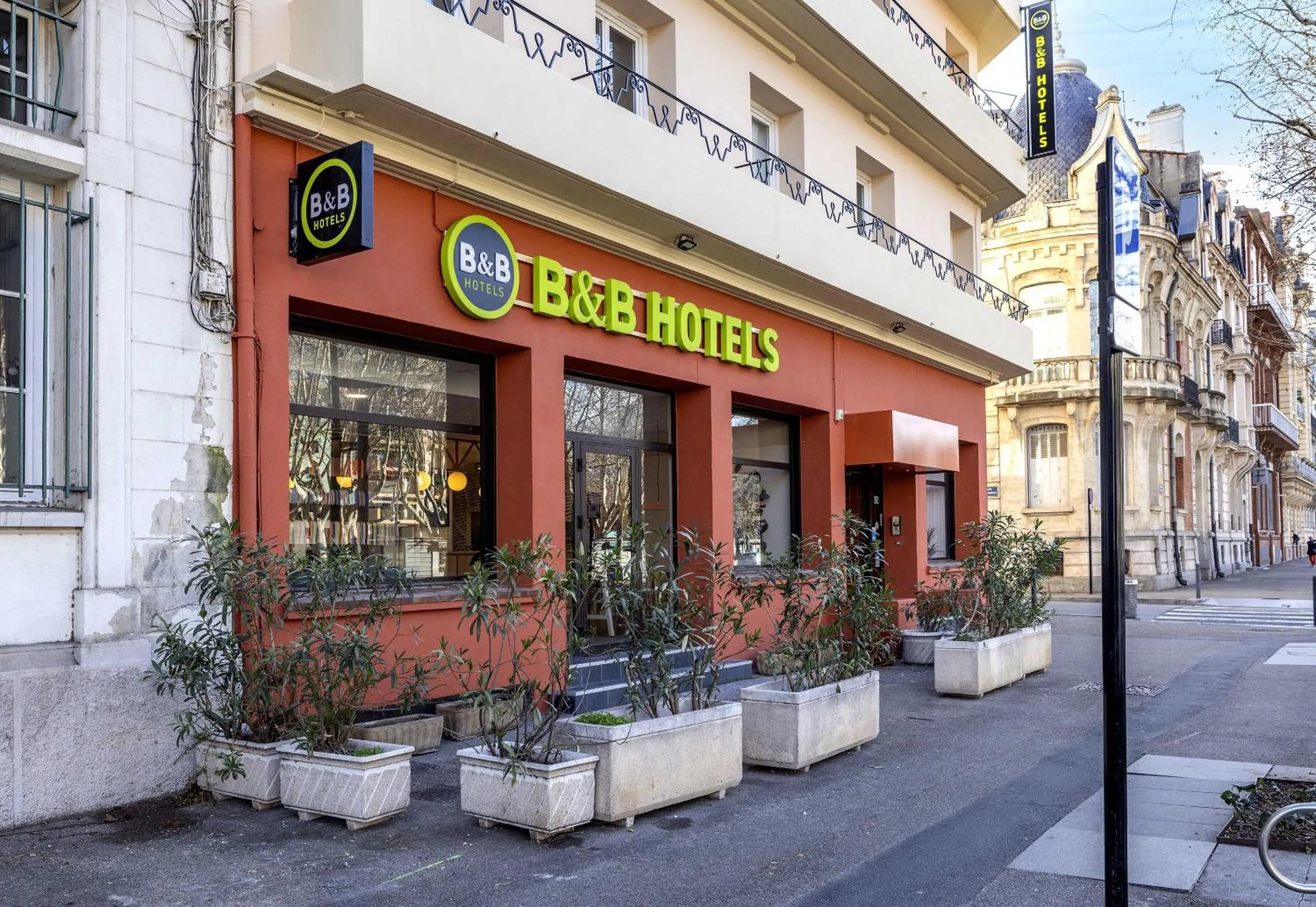 Property building in B&B HOTEL Perpignan Centre