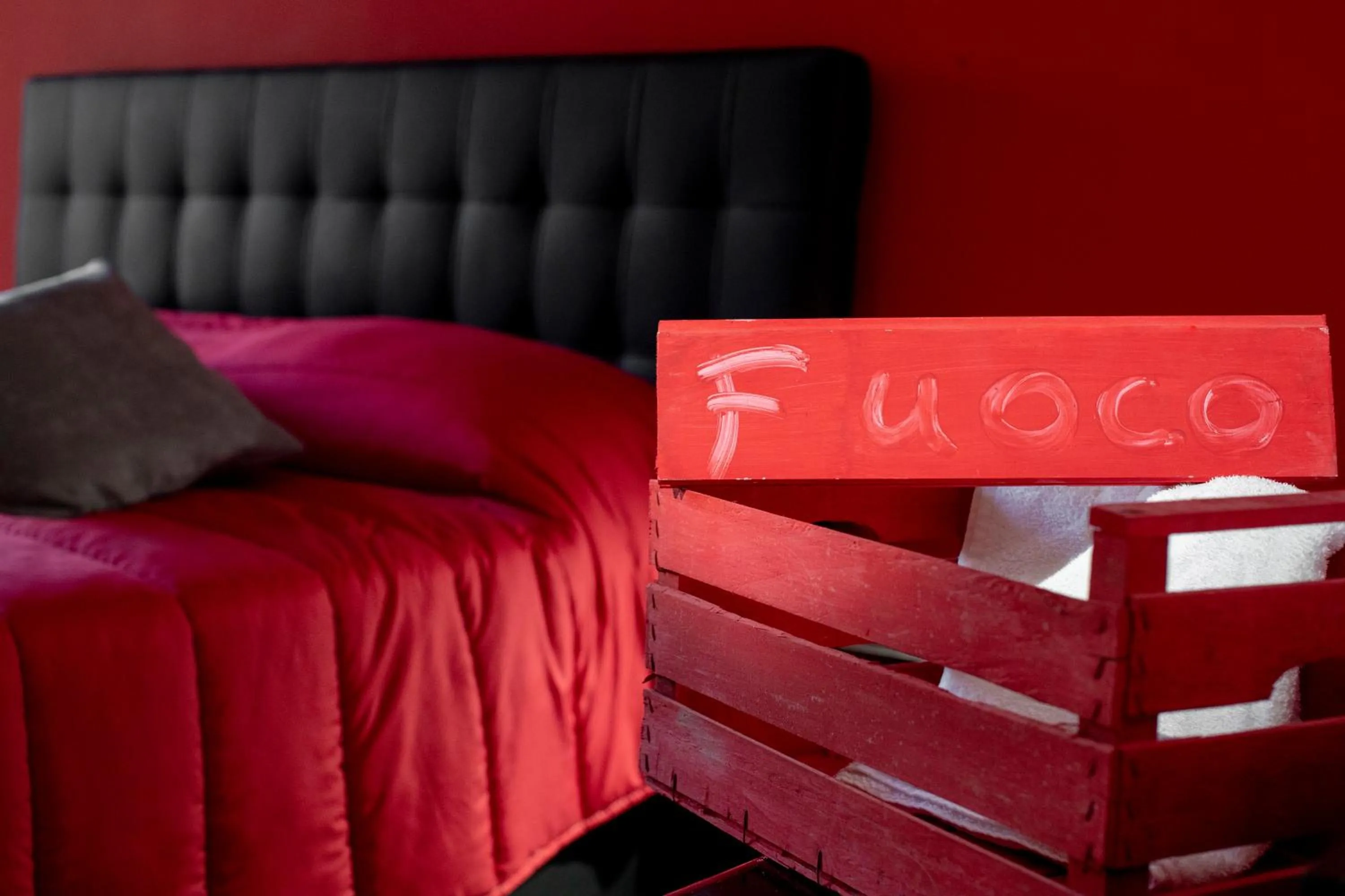 Bedroom, Bed in Migair