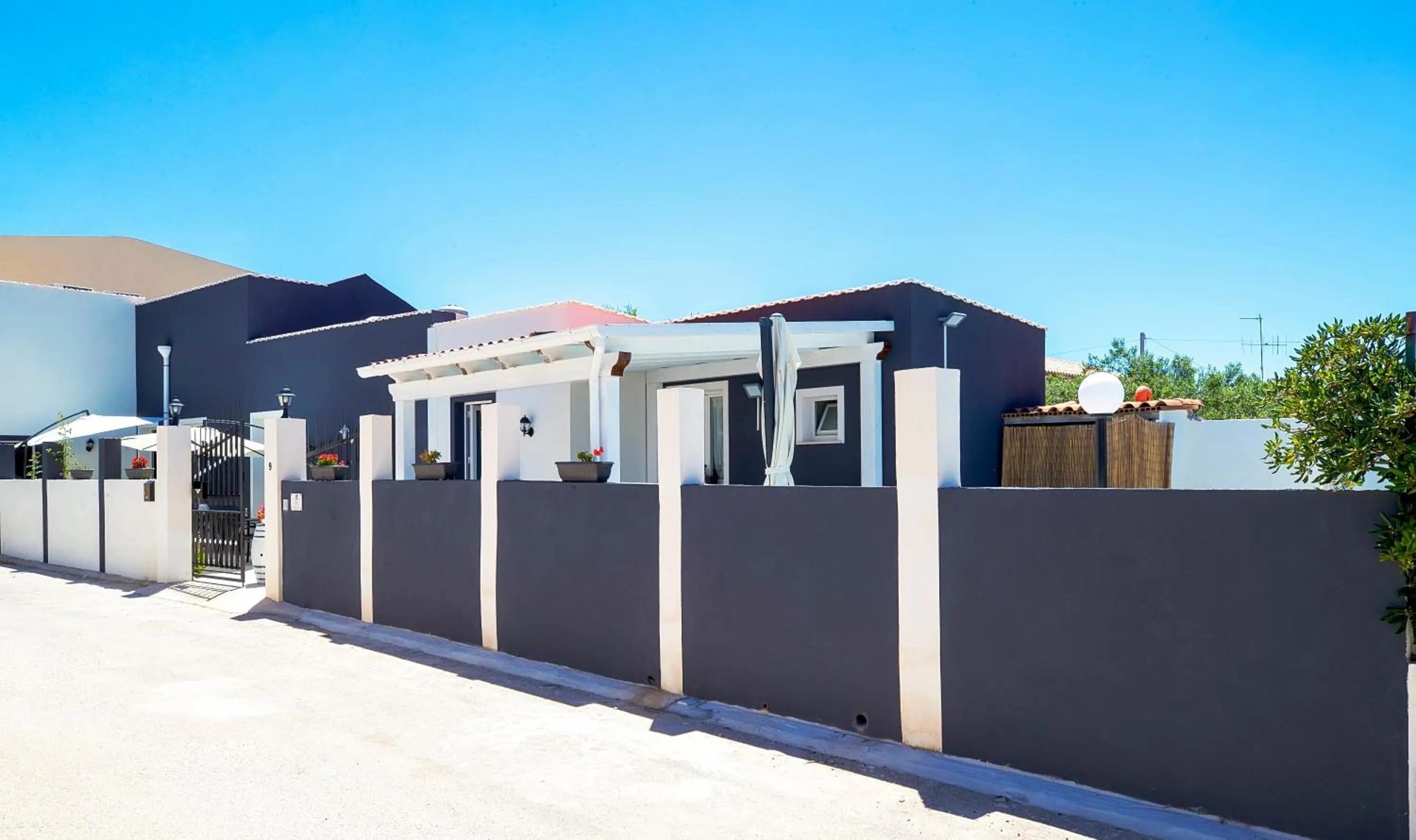 Facade/entrance in Migair