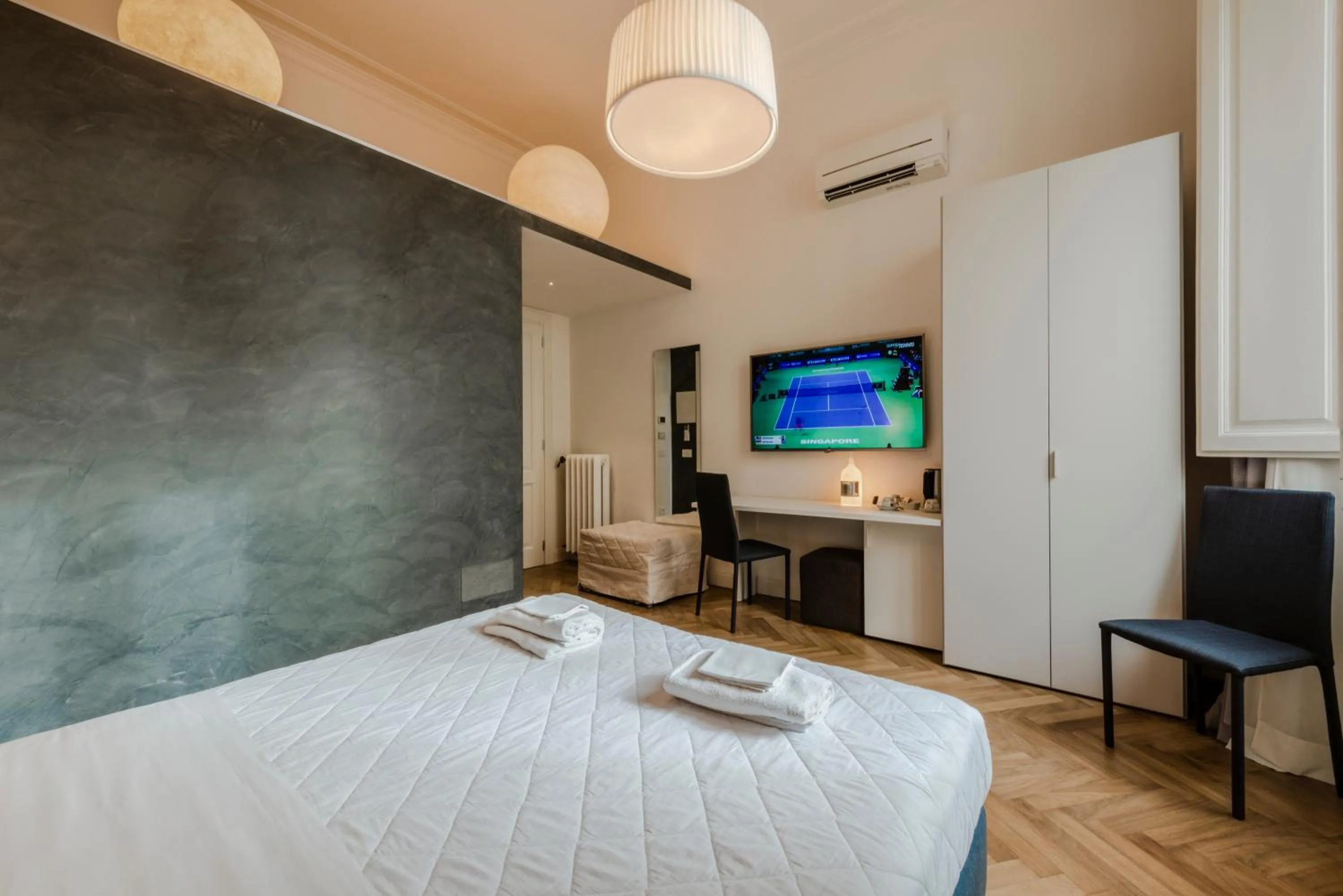 Photo of the whole room, Bed in Daphne Guest House