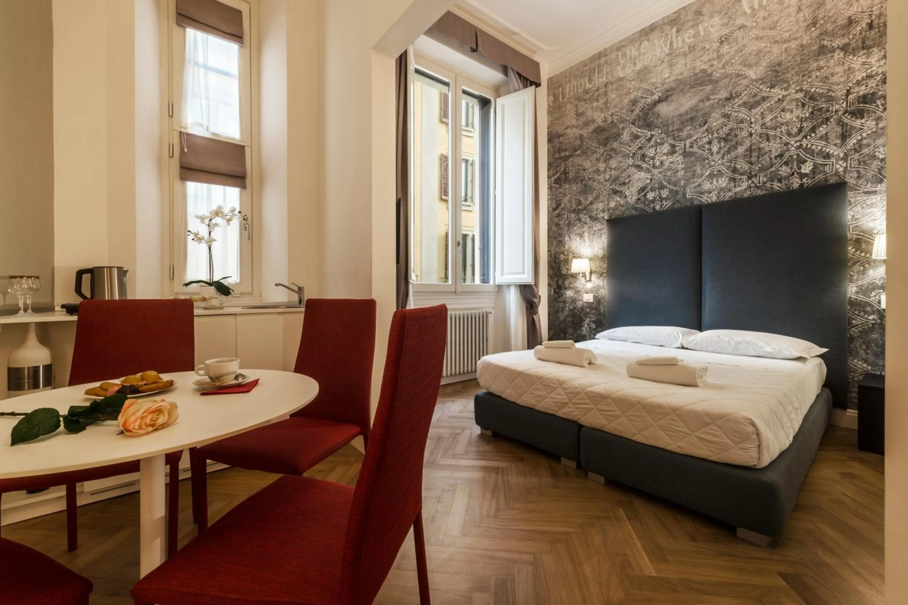 Photo of the whole room, Bed in Daphne Guest House