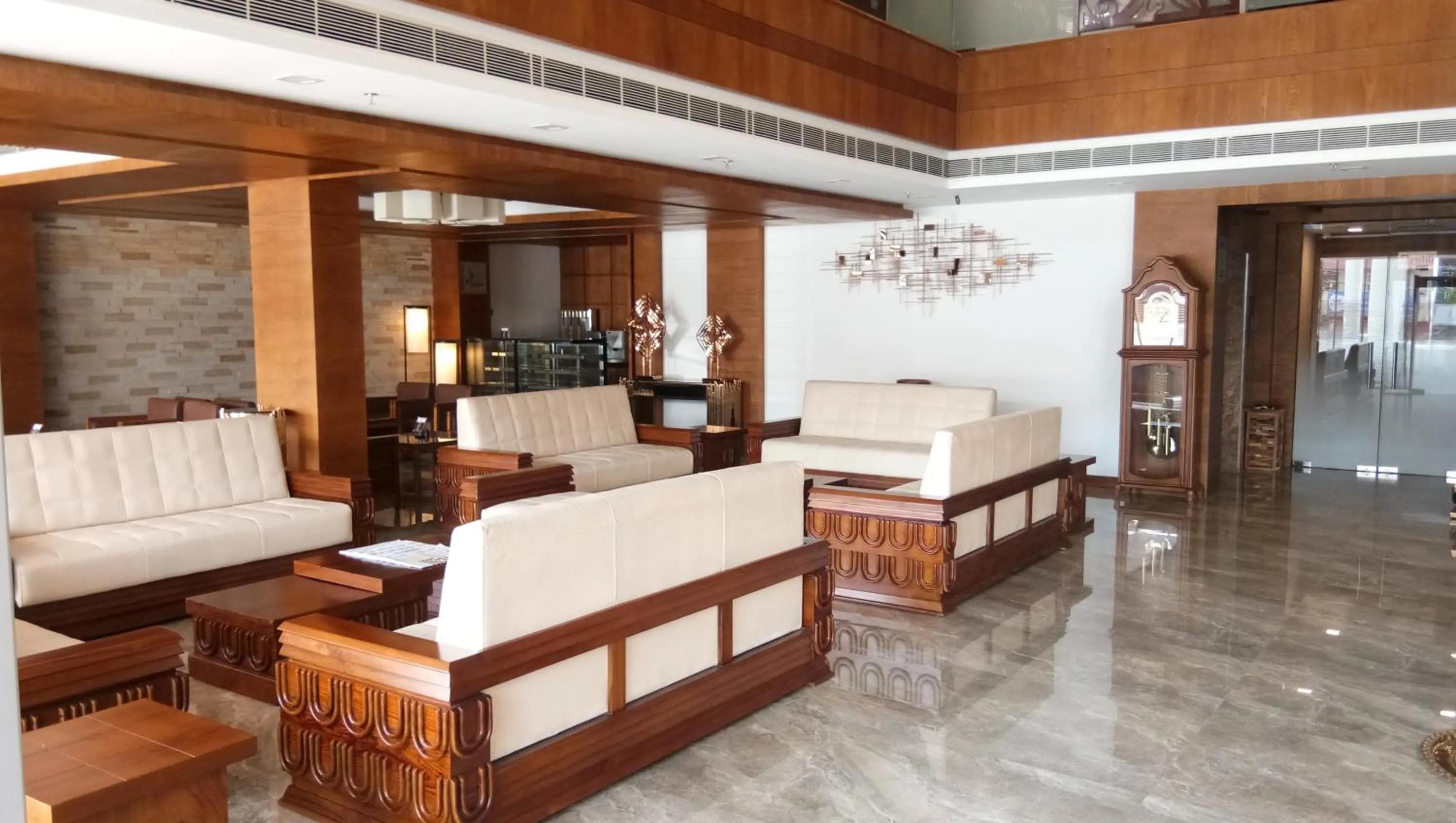 Lobby or reception in Hotel Karthika Park