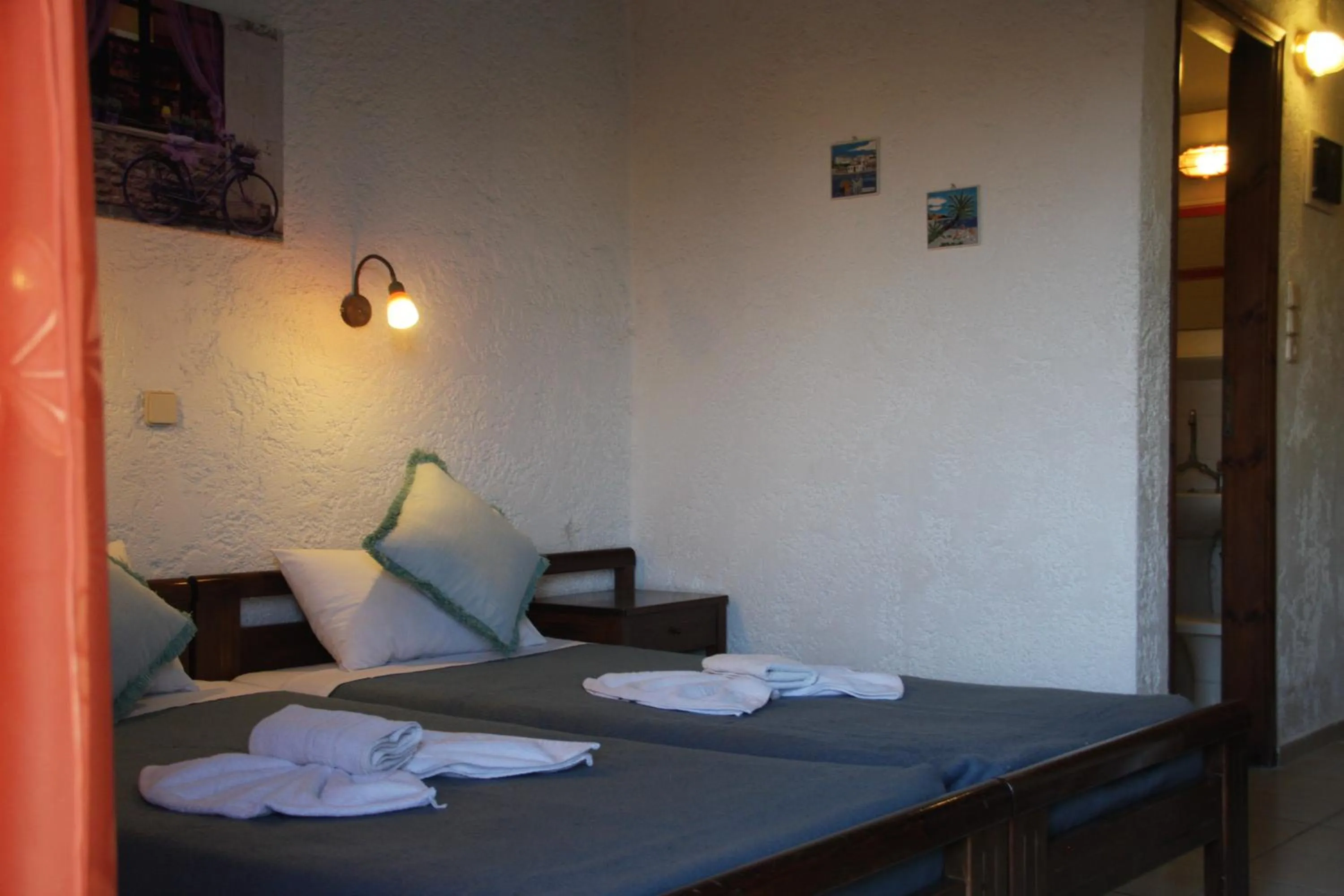 Photo of the whole room in Violetta Hotel