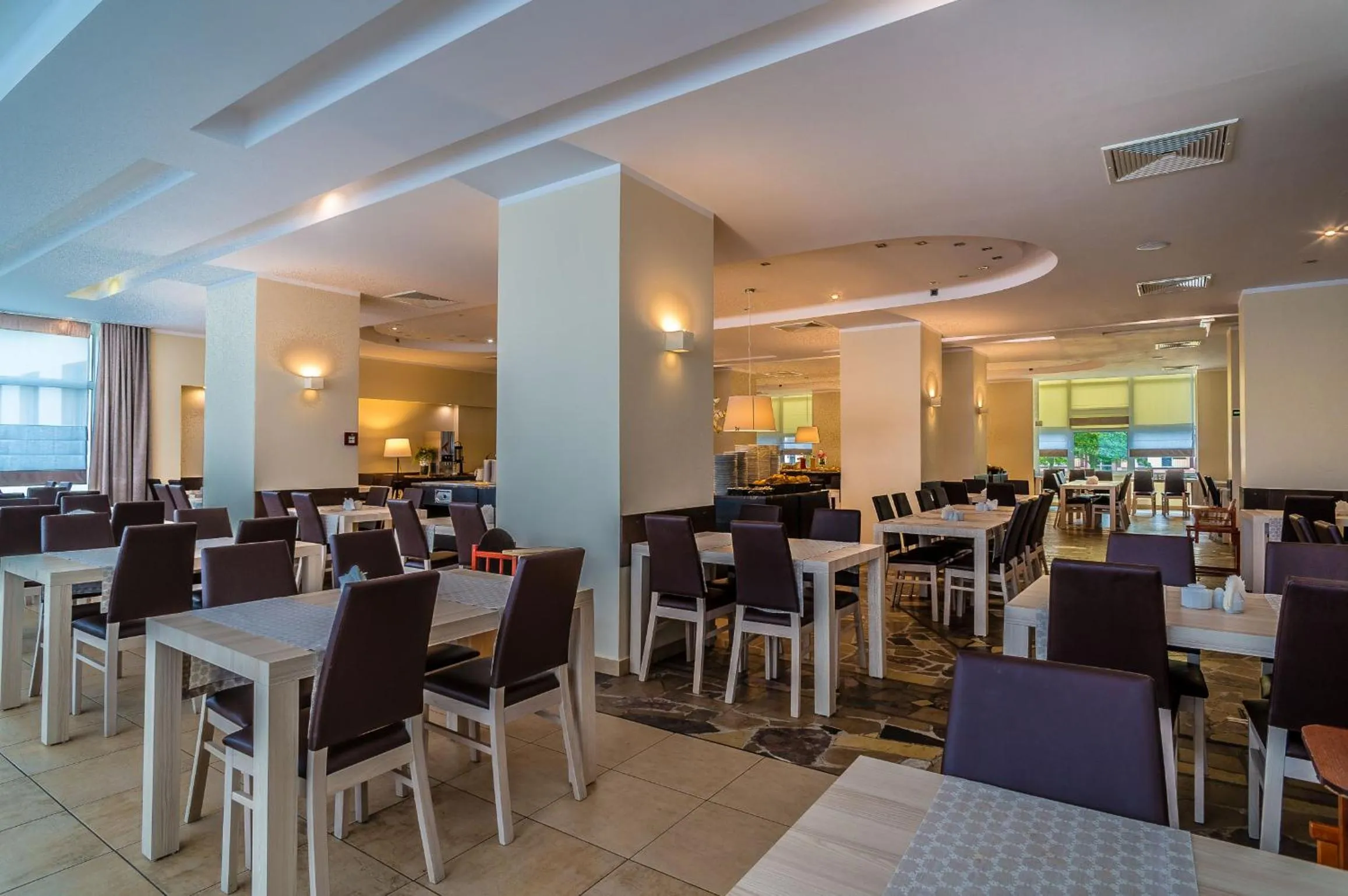 Restaurant/places to eat in Hotel ***NAT Sarbinowo