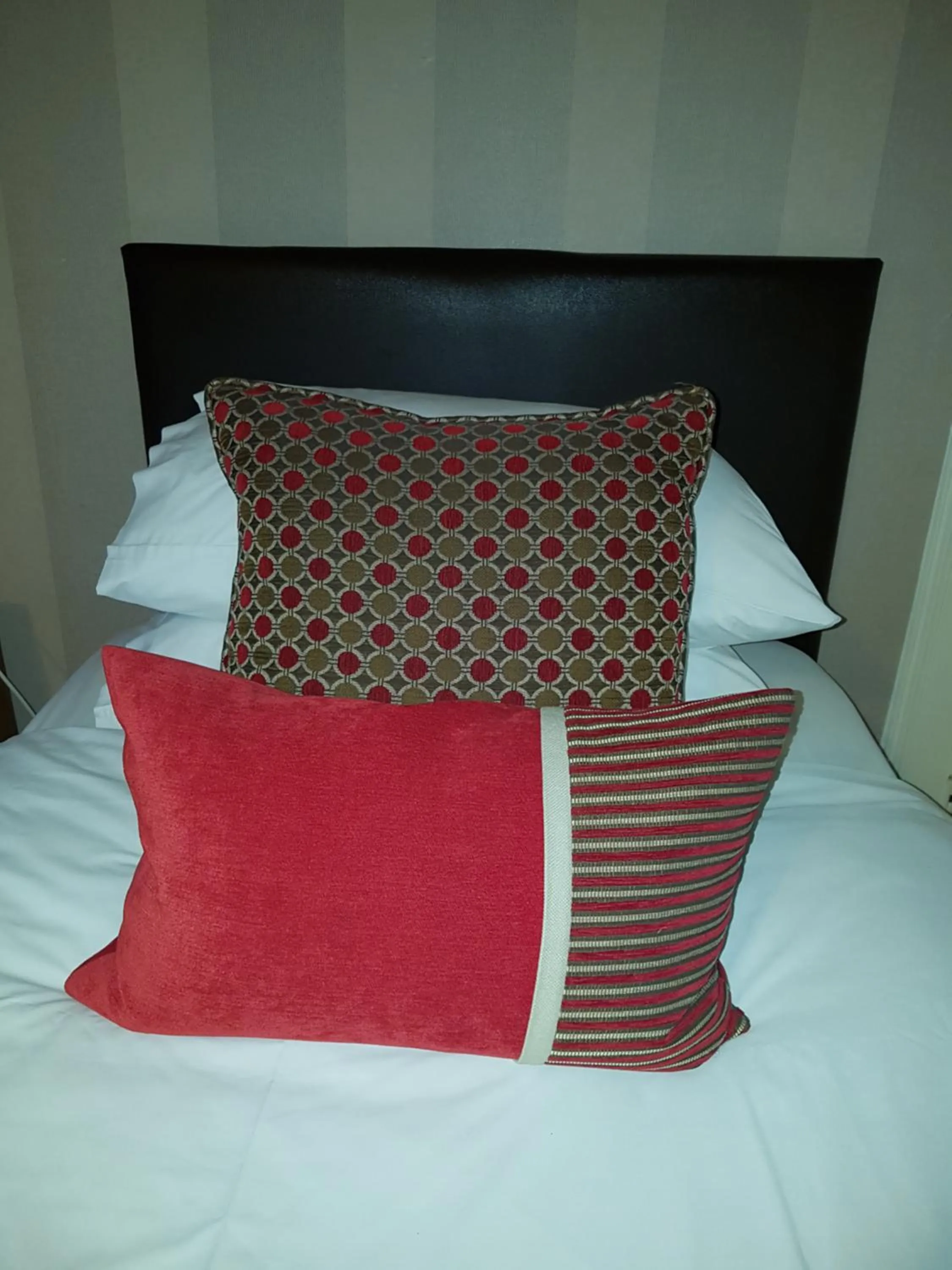 Bed in Ardshiel Hotel