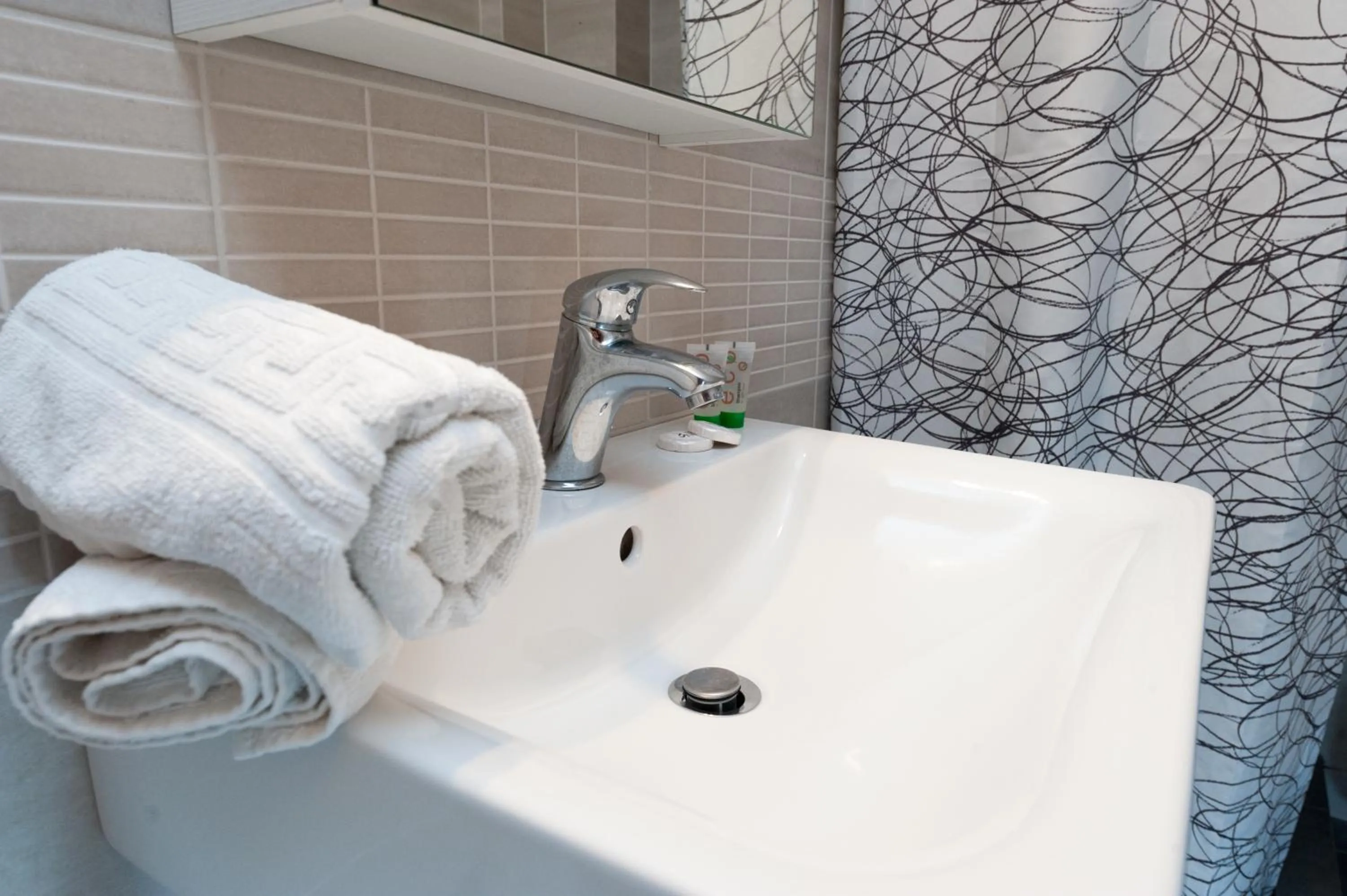 Bathroom in Alkinoos Beach Hotel