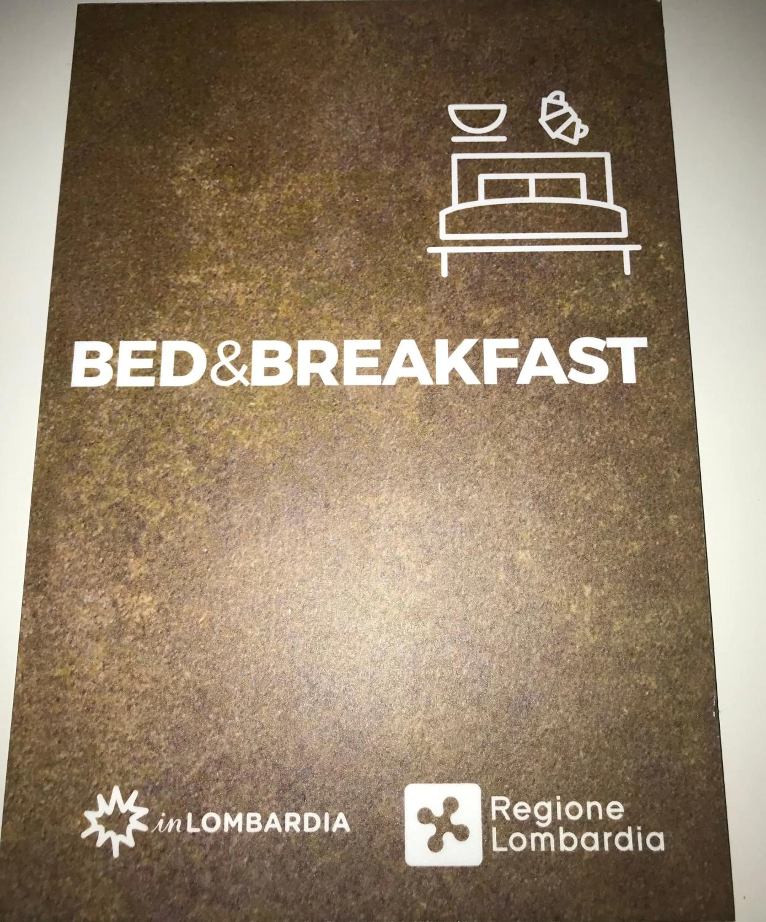 Logo/Certificate/Sign in Color House Malpensa B&B